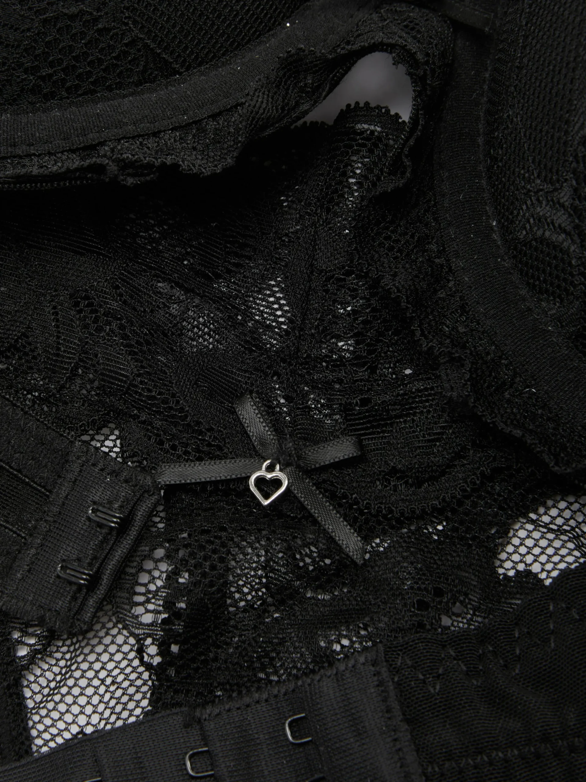 ensemble_soutiengorge_pus_1.webp Ensemble Soutien-gorge Push-up Et String Dentelle