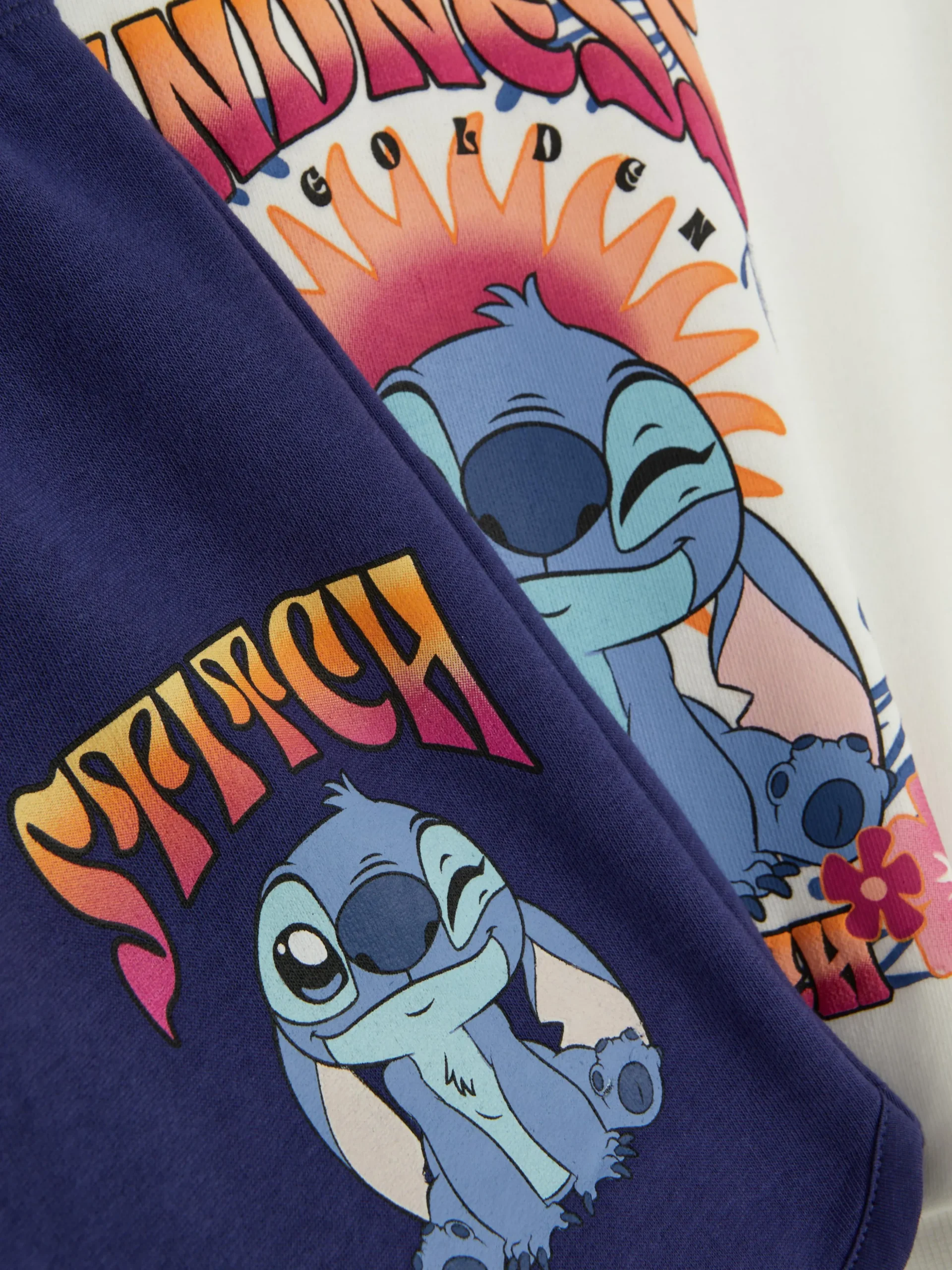 ensemble_sweatshirt_et_sh_4.webp Ensemble Sweat-shirt Et Short Disney Stitch