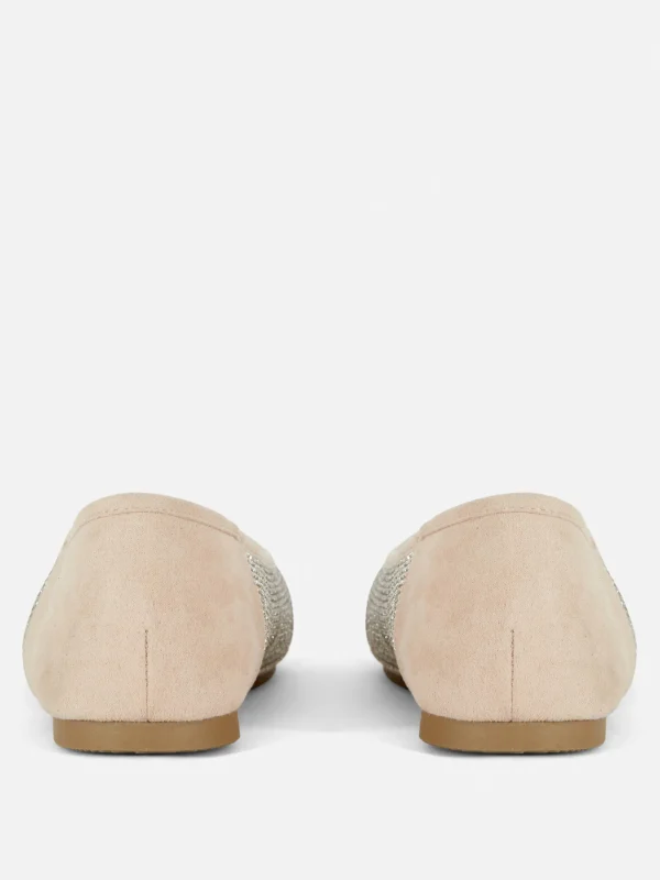 Escarpins Cloutés à Bout Carré