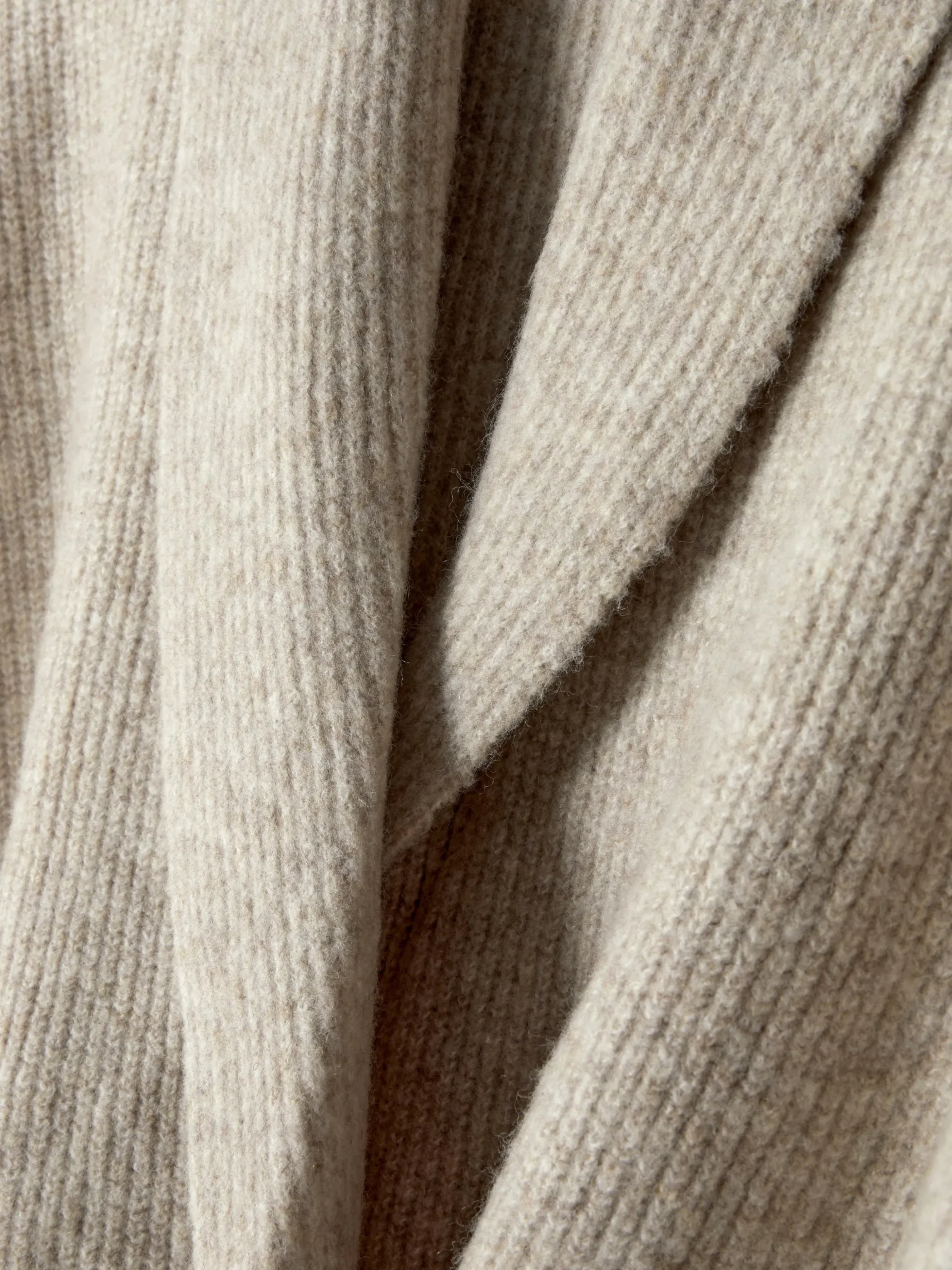 gilet_cachecur__boutons_e_5.webp Gilet Cache-cœur à Boutons Et Col Châle