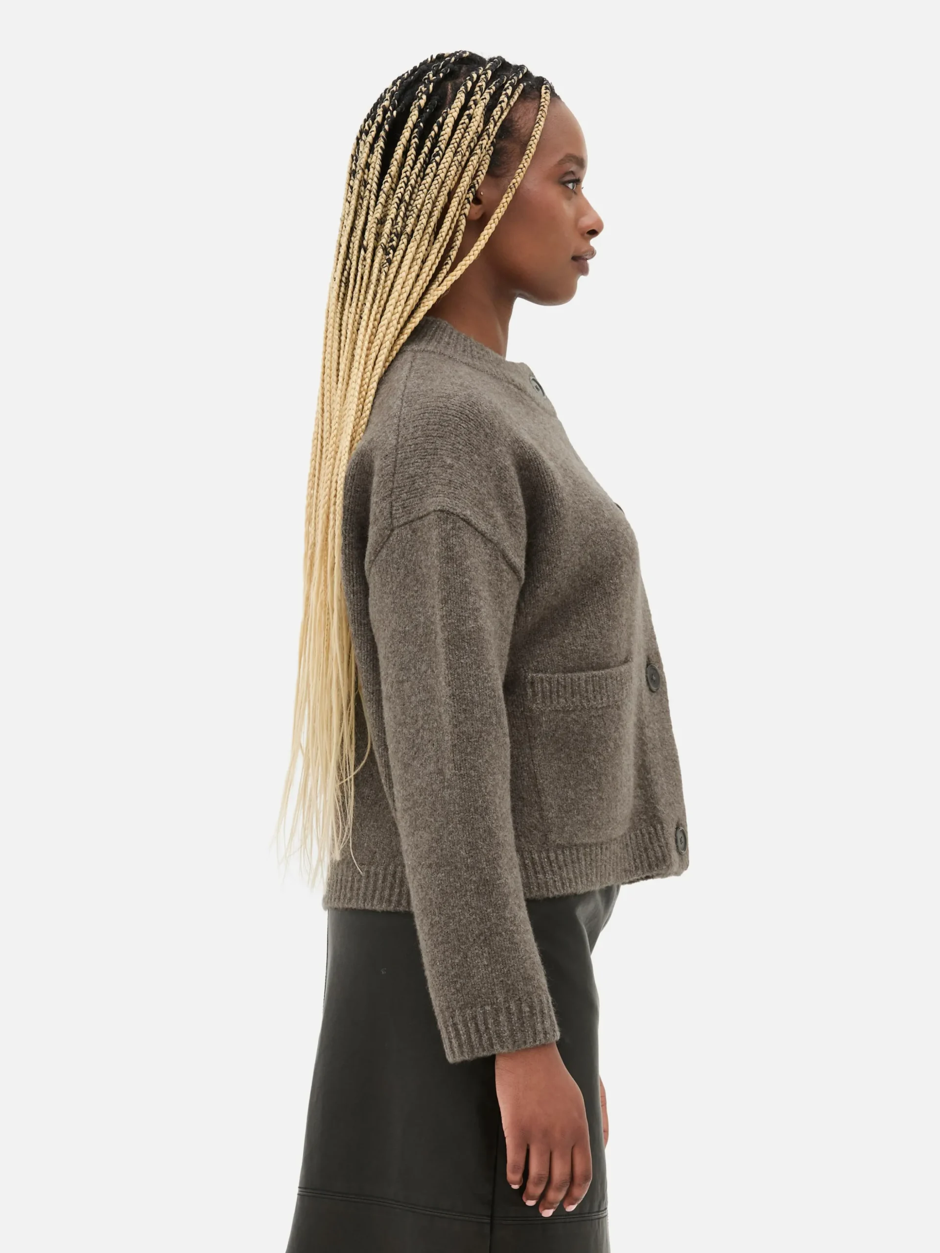 gilet_dcontract_boutonn_s_3-1.webp Gilet Décontracté Boutonné Sur Le Devant