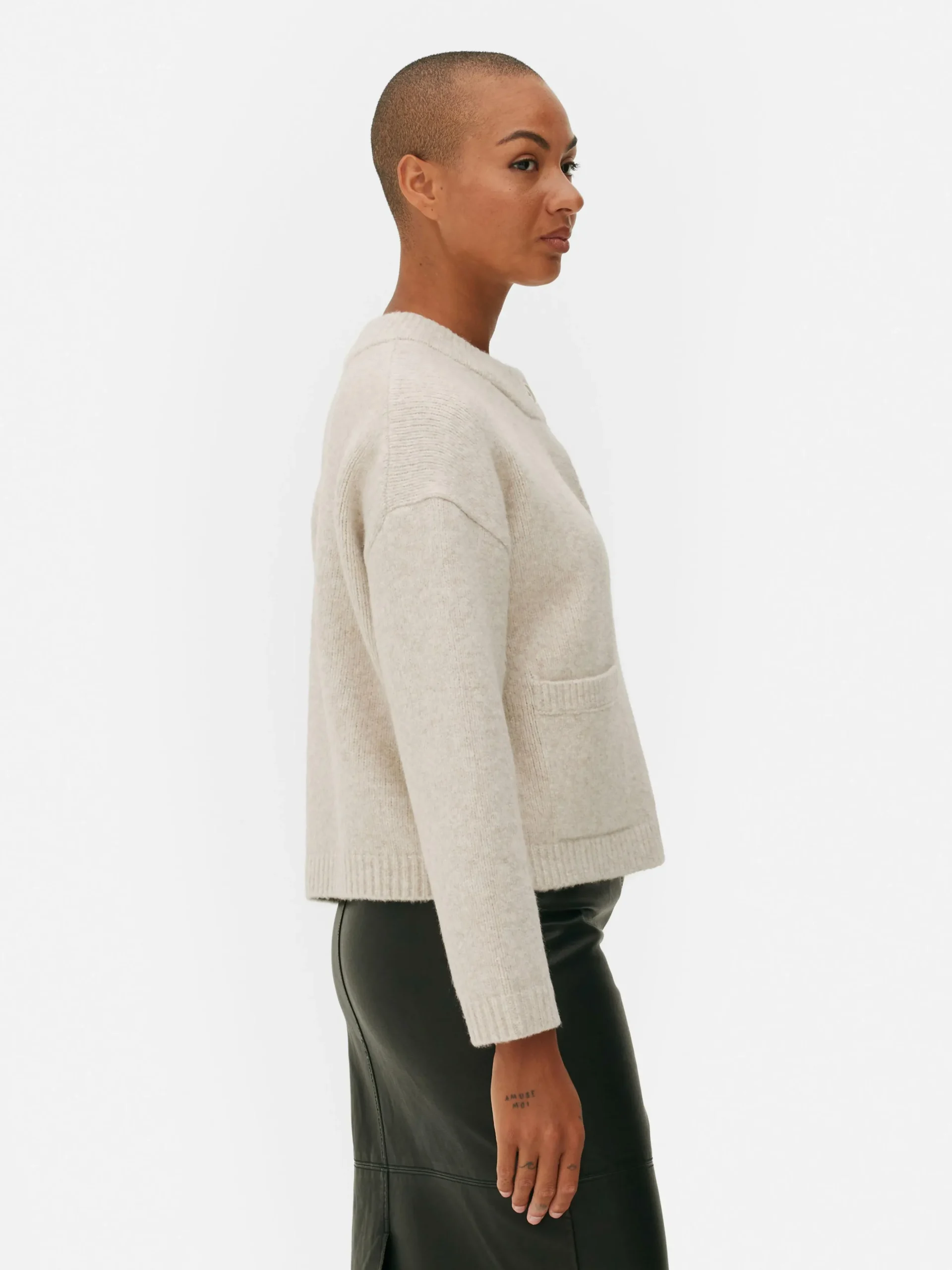 gilet_dcontract_boutonn_s_3.webp Gilet Décontracté Boutonné Sur Le Devant