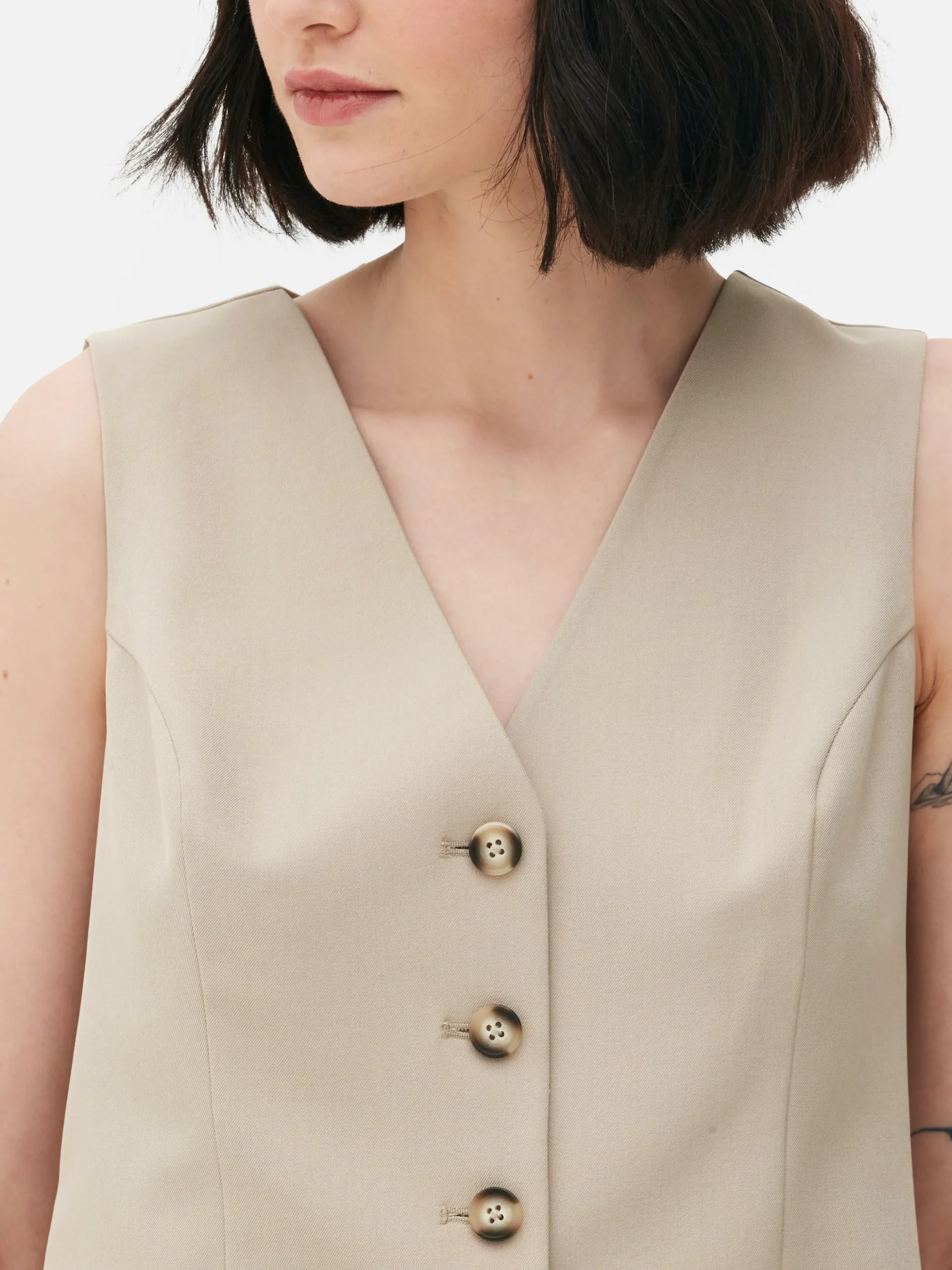 gilet_de_costume_ajust_bo_2-1.webp Gilet De Costume Ajusté Boutonné