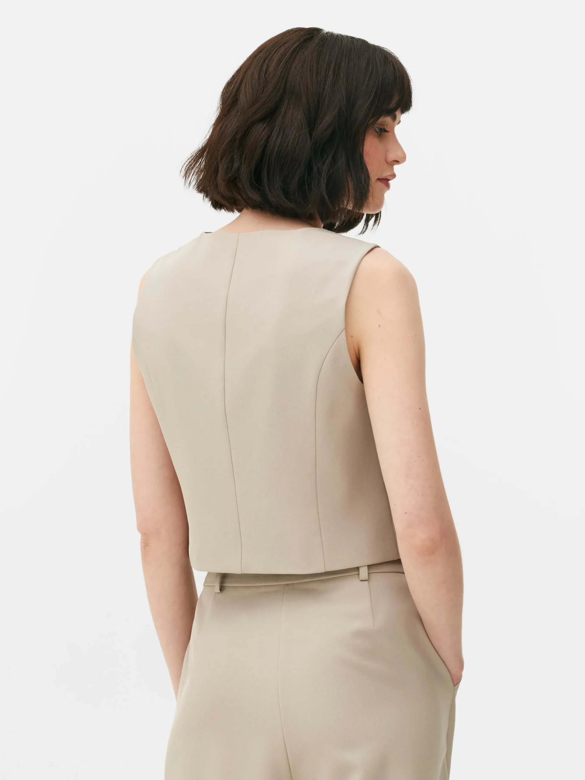 gilet_de_costume_ajust_bo_3-1.webp Gilet De Costume Ajusté Boutonné