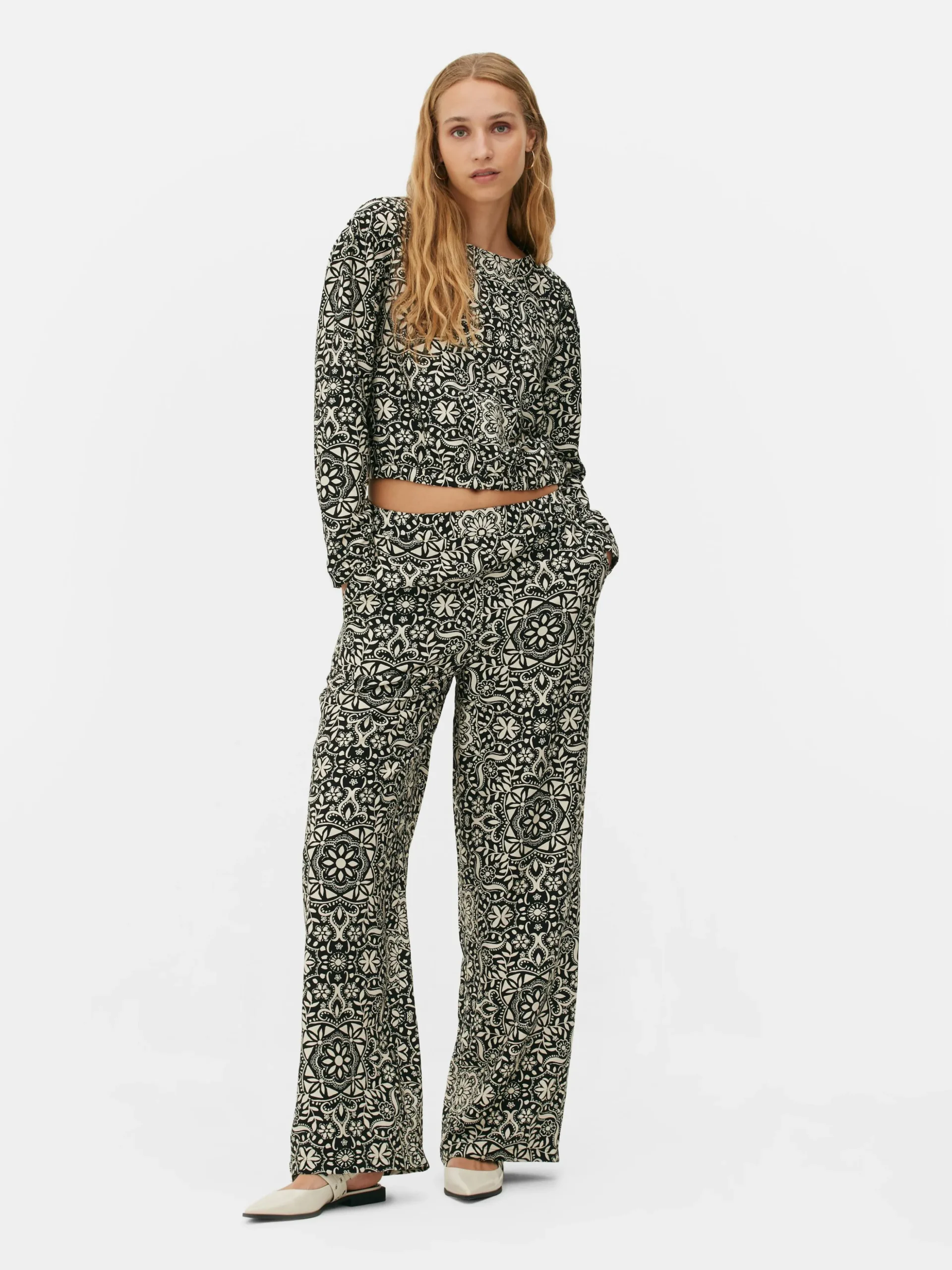 haut__manches_longues_ave_0-1.webp Haut à Manches Longues Avec Cordon De Serrage à Coordonner