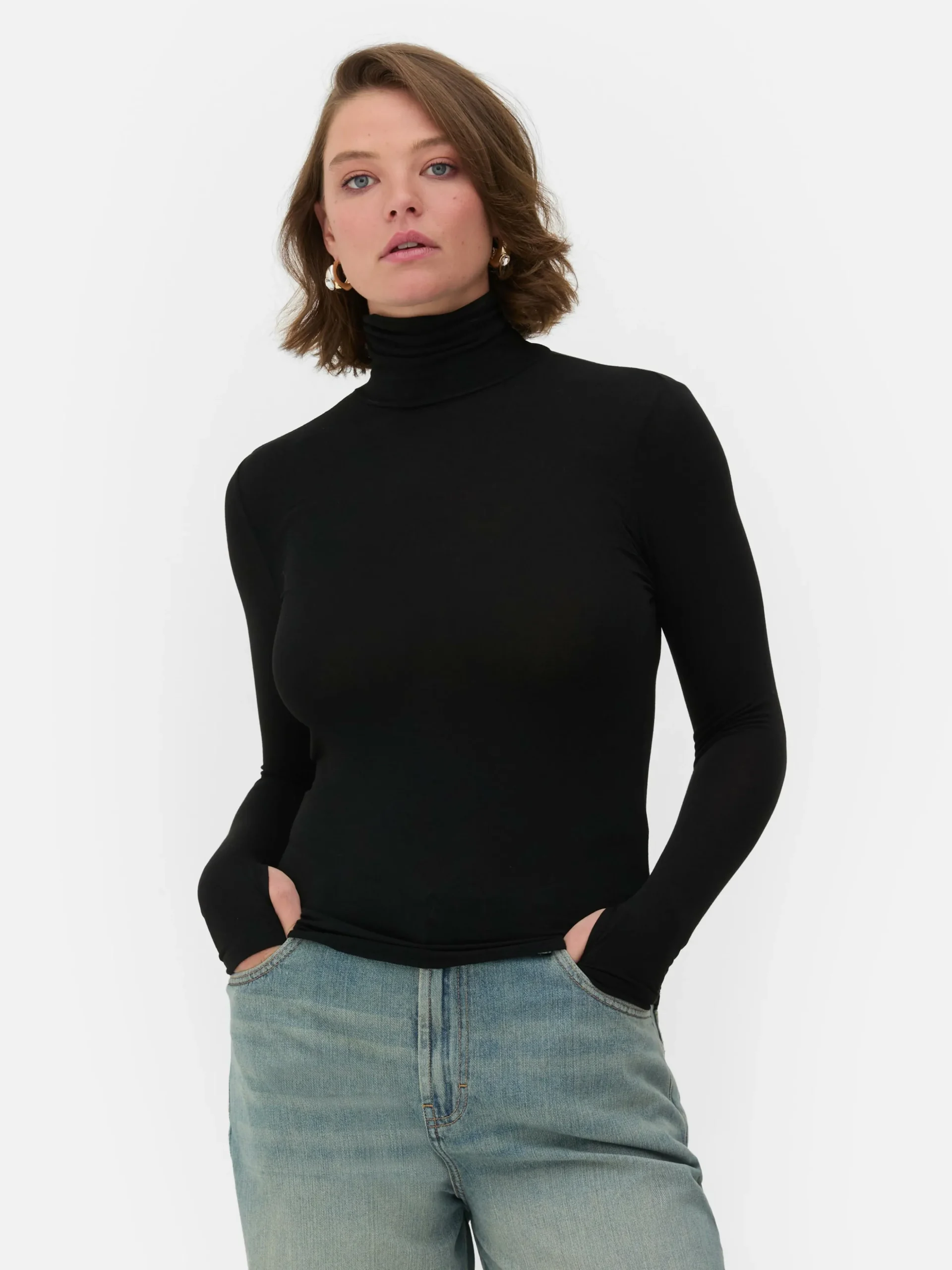 haut__manches_longues_et__1-2.webp Haut à Manches Longues Et Col Roulé Rita Ora