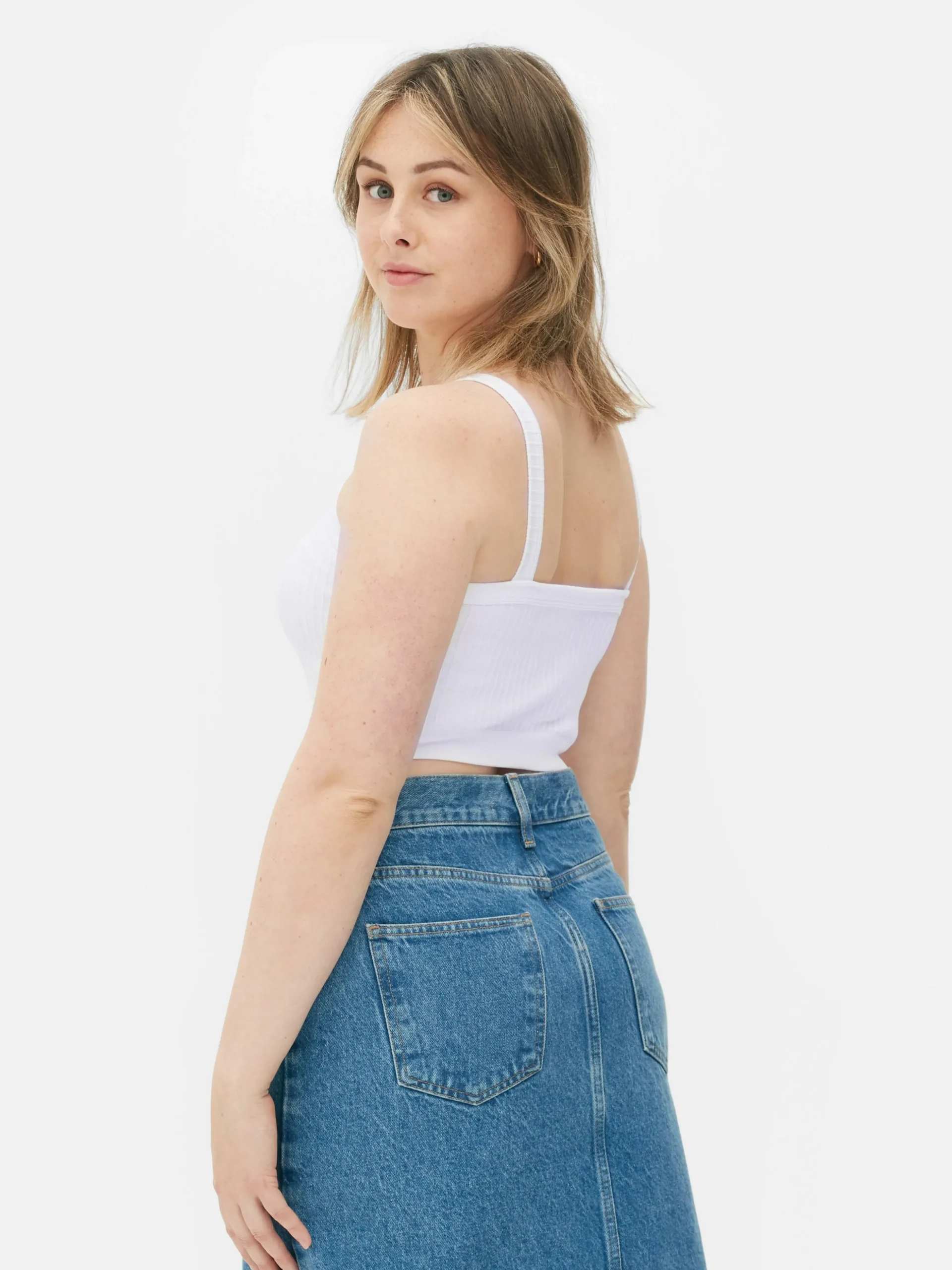 haut_court__texture_ctele_3-1.webp Haut Court à Texture Côtelée