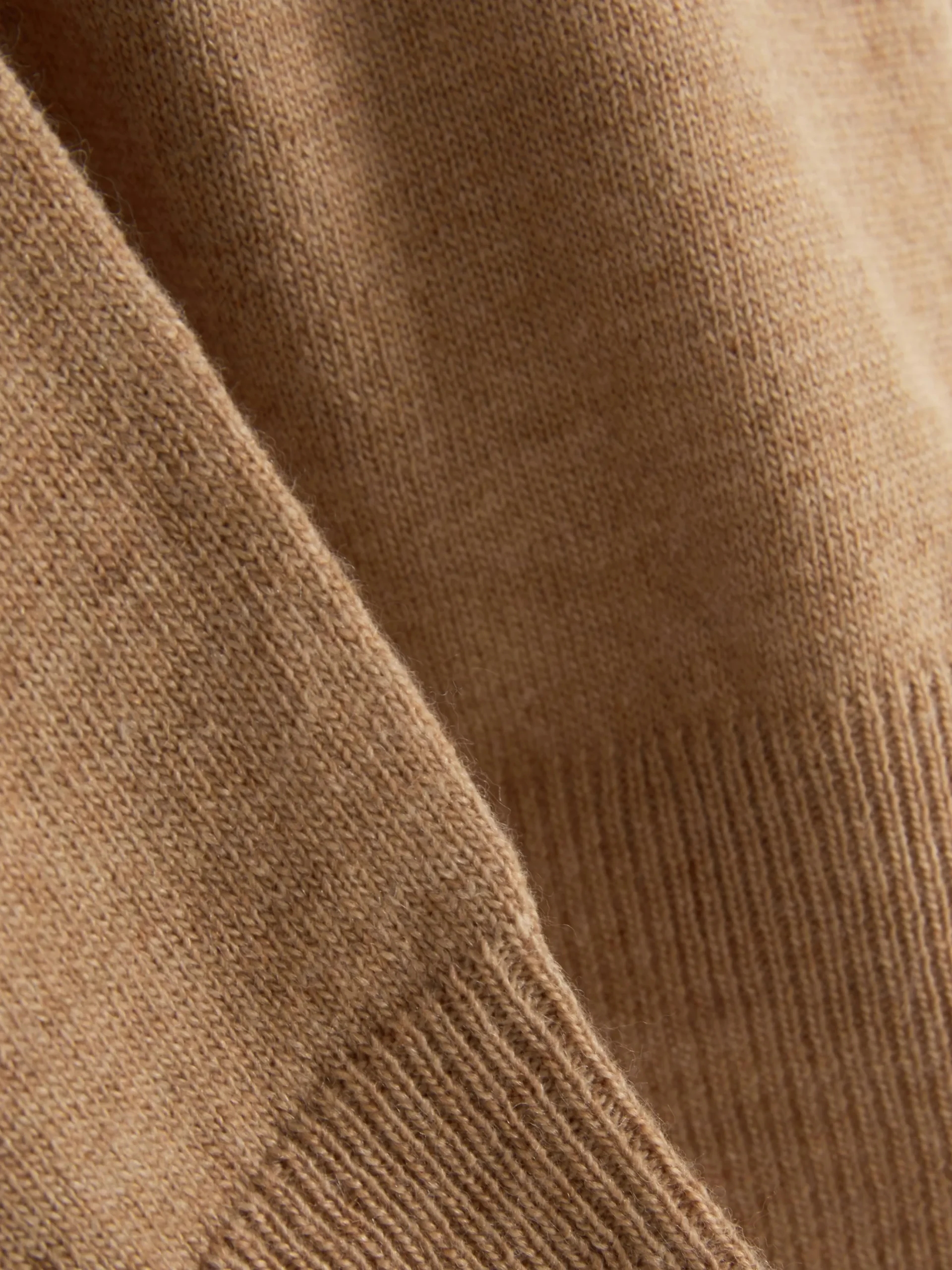 haut_tricot__col_et__manc_6-1.webp Haut Tricoté à Col Et à Manches Longues