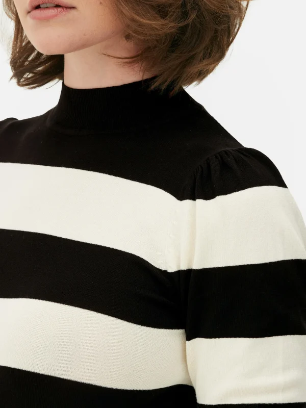 Haut Tricoté à Col Montant Et Manches Bouffantes