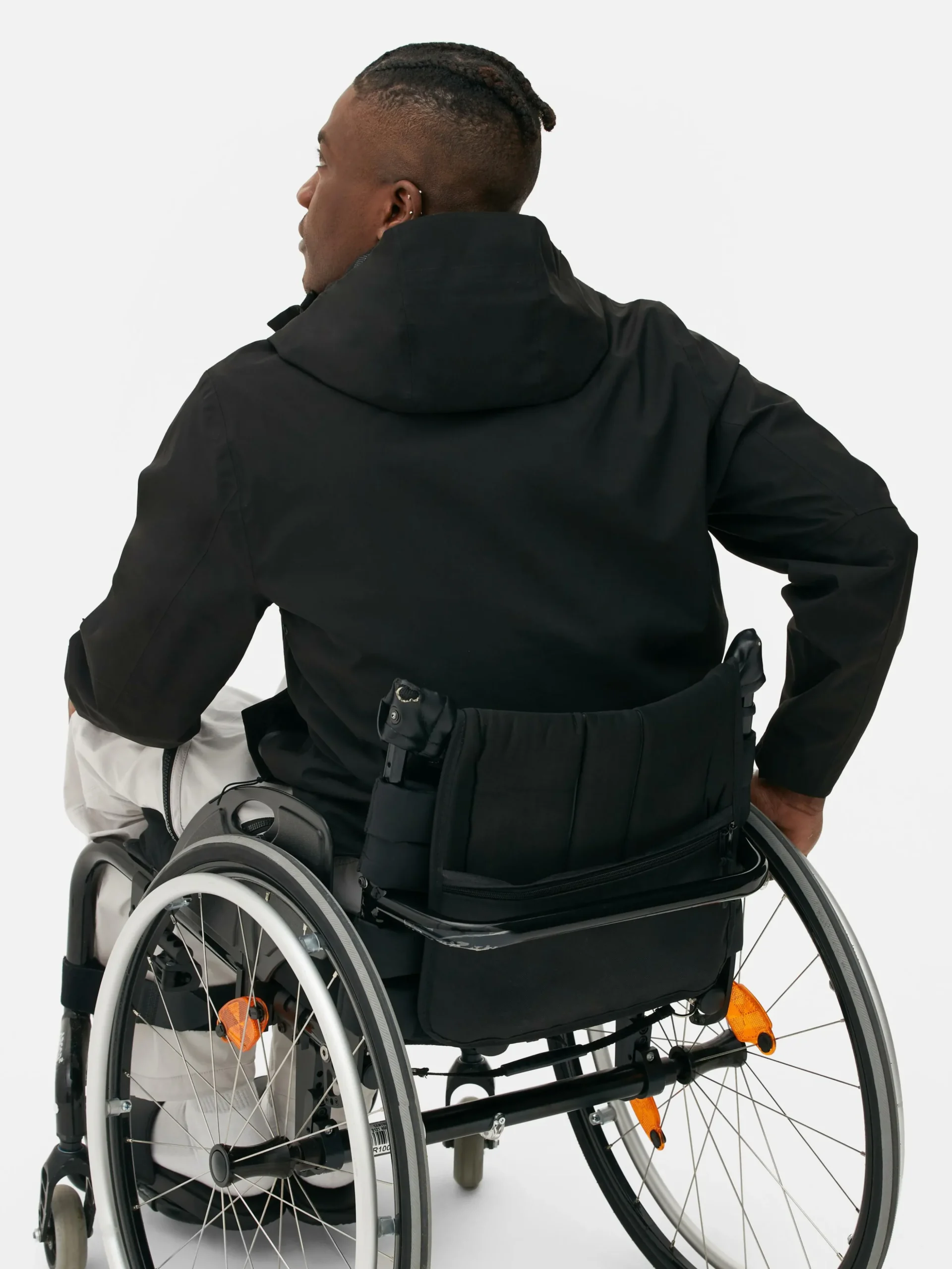 impermable_zipp__capuche_3.webp Imperméable Zippé à Capuche