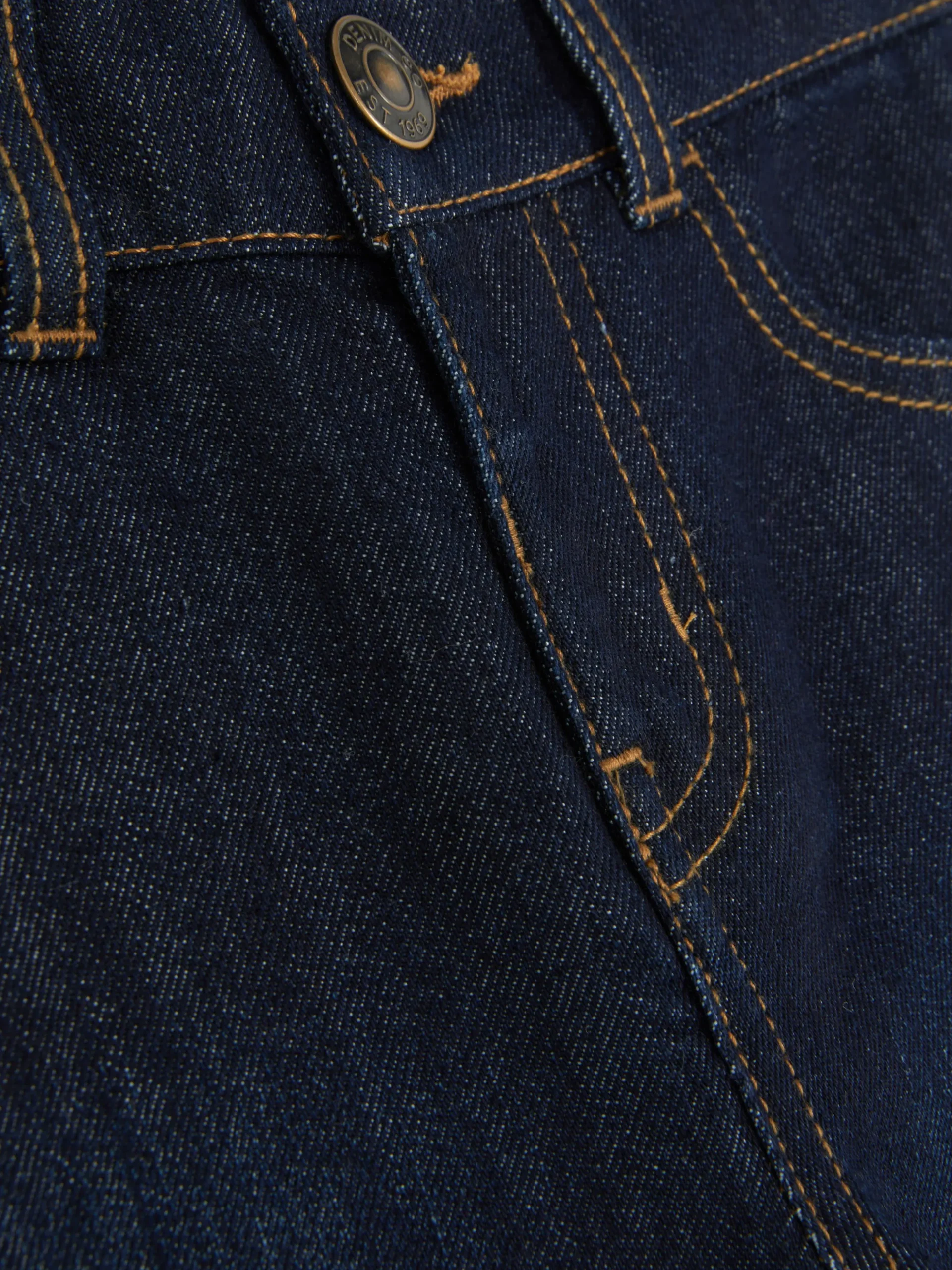 jean_coupe_droite_4-2.webp Jean Coupe Droite