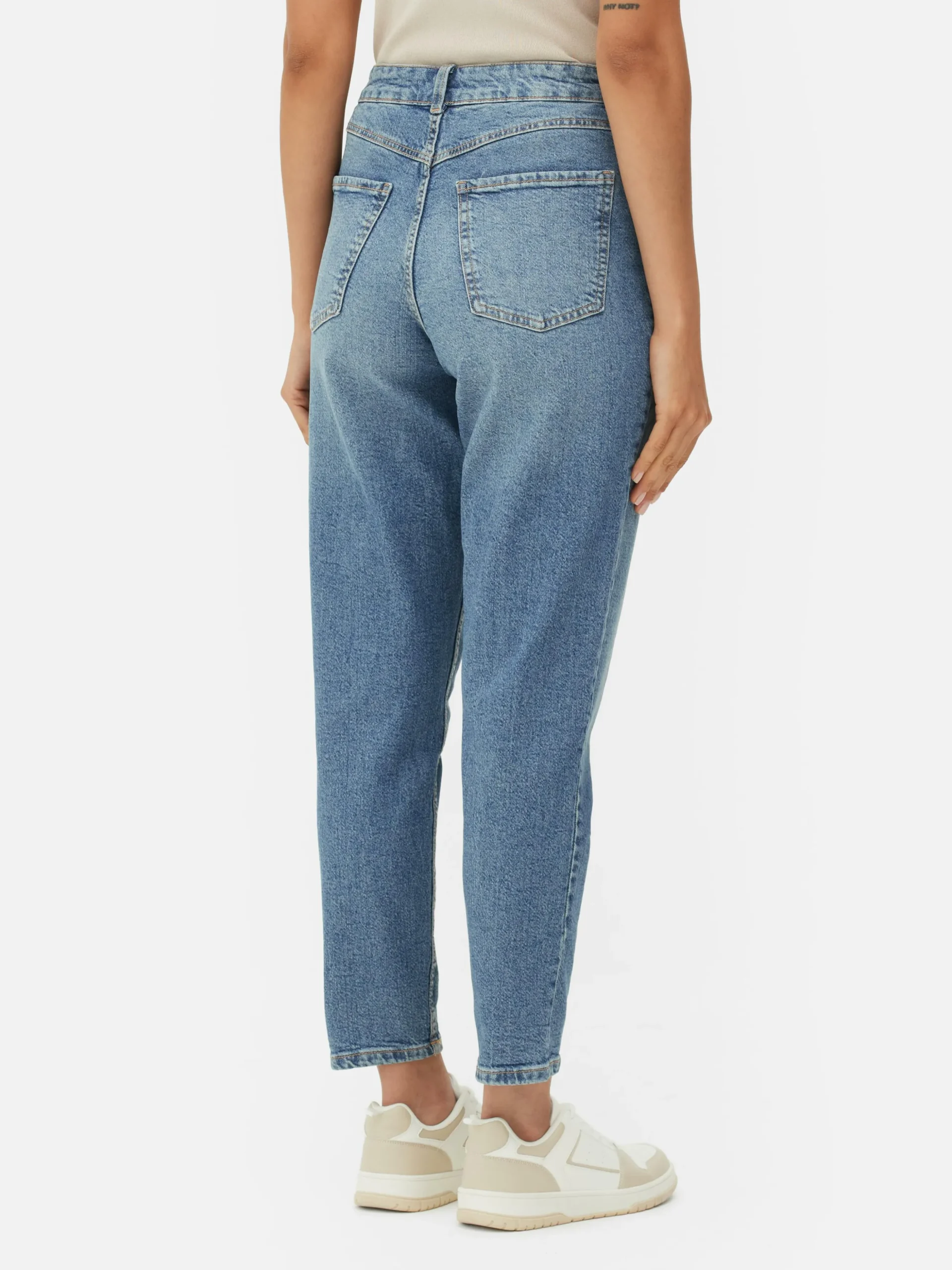 jean_denim_coupe_mom_2.webp Jean Denim Coupe Mom