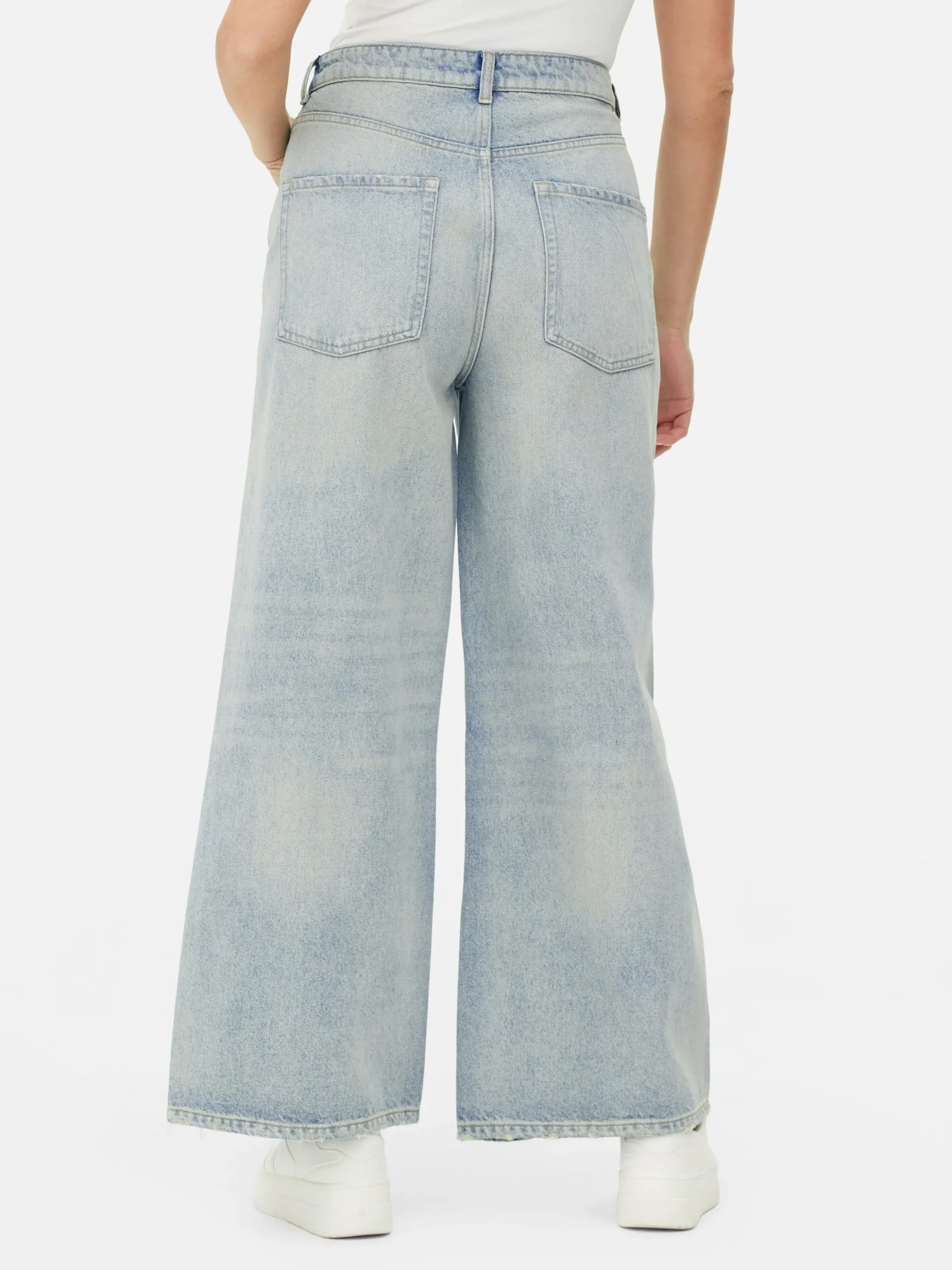 jean_skater_effet_lgremen_3.webp Jean Skater Effet Légèrement Vieilli