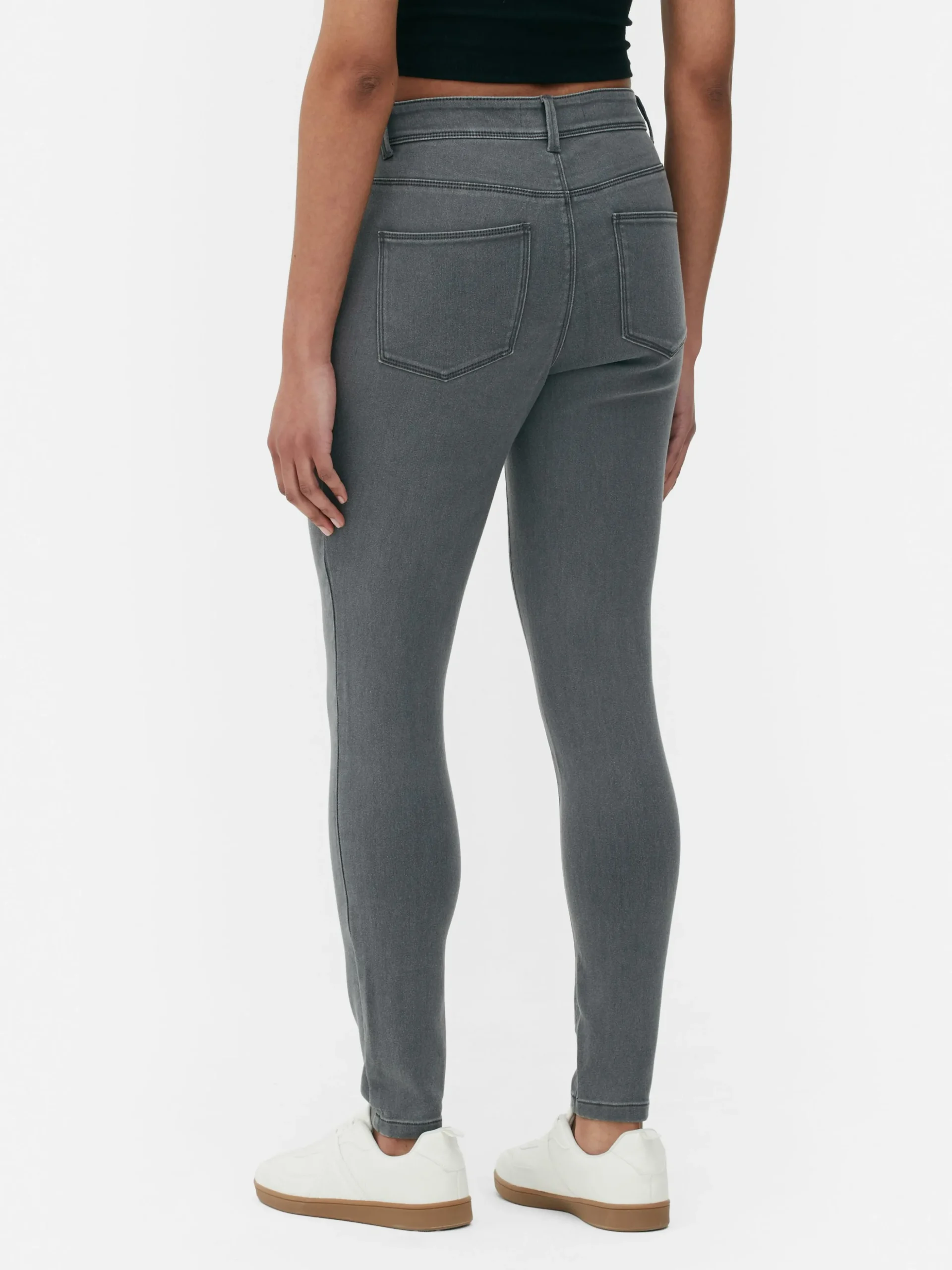 jean_skinny_taille_mihaut_3-2.webp Jean Skinny Taille Mi-haute Essential