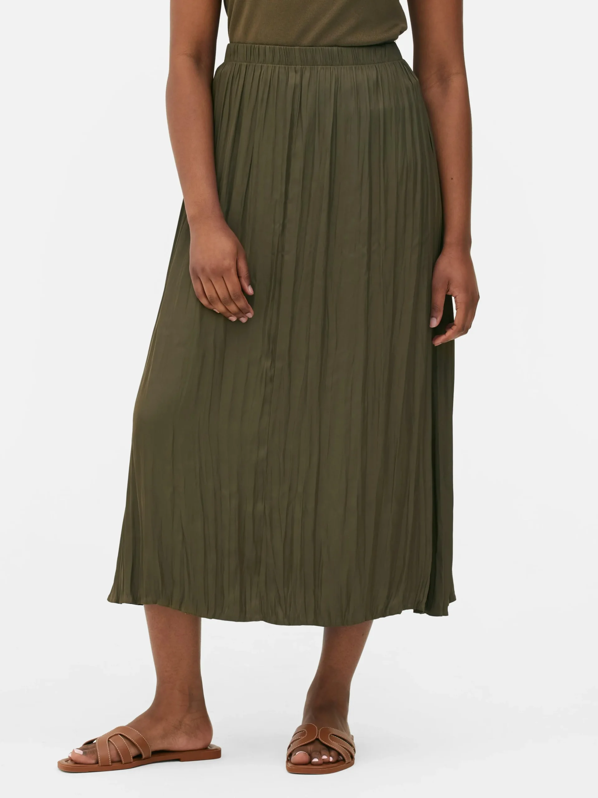 jupe_milongue_plisse_en_s_1.webp Jupe Mi-longue Plissée En Satin