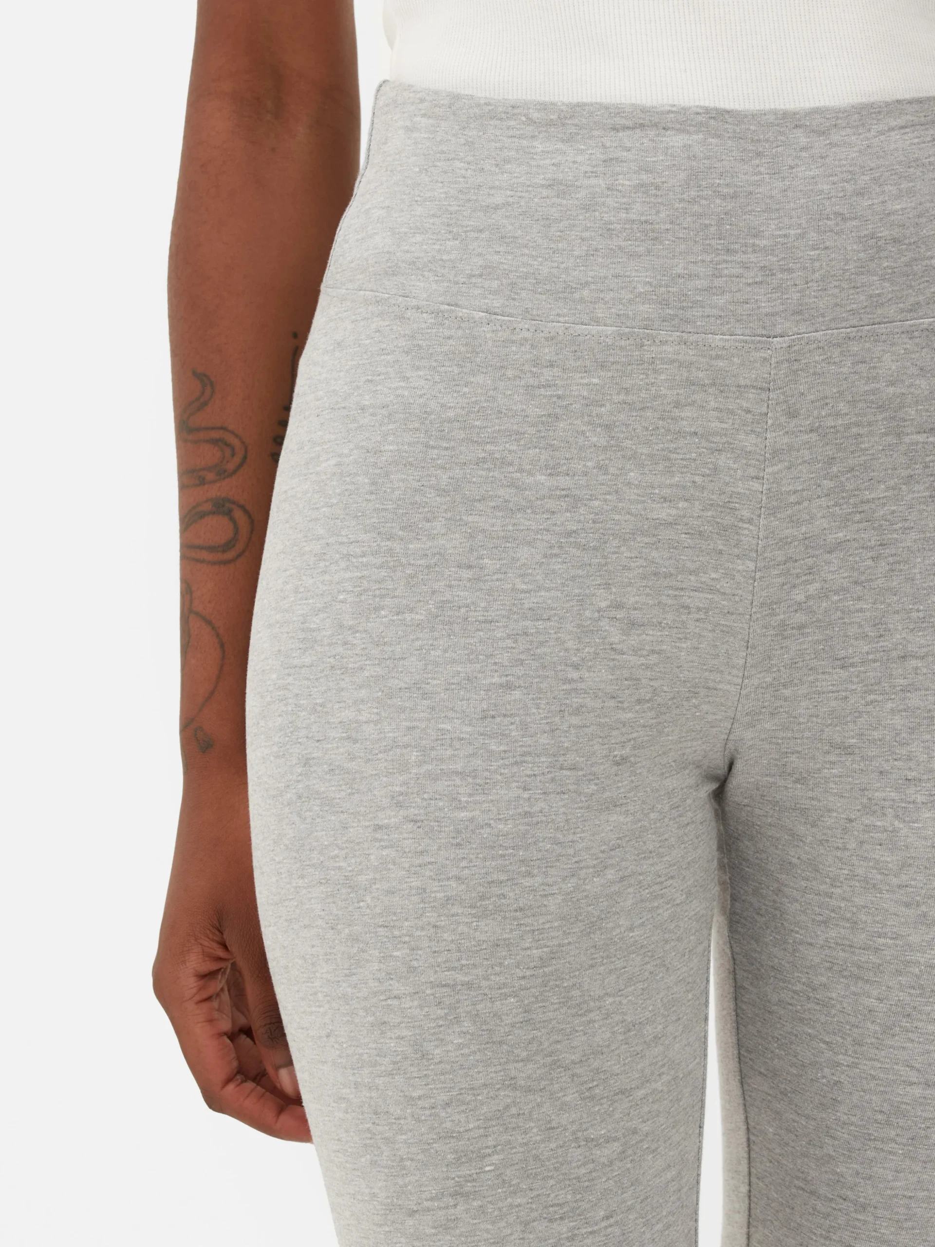 legging_taille_haute_vas__2-1.webp Legging Taille Haute évasé En Jersey