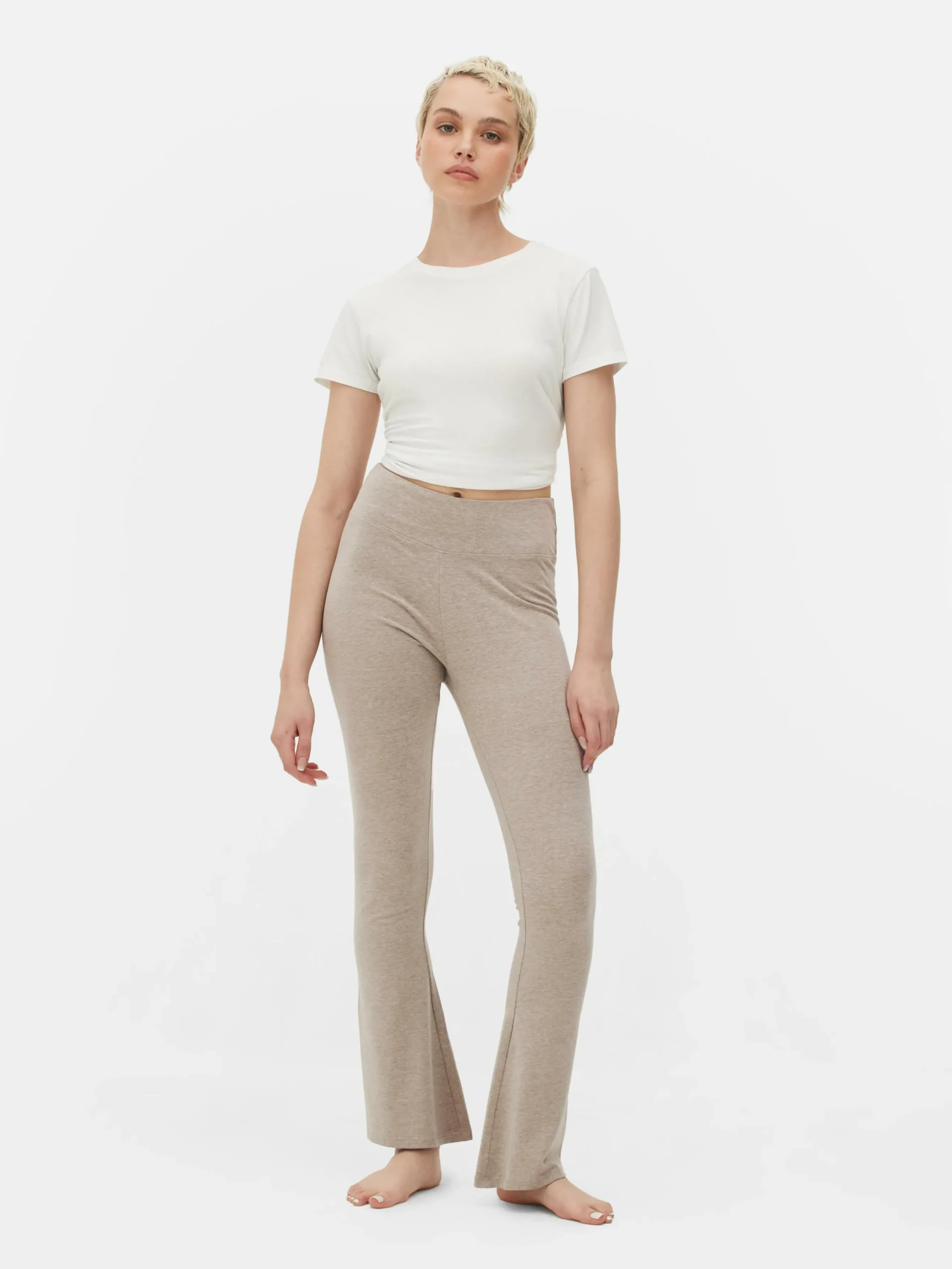 legging_vas_taille_haute_0.webp Legging évasé Taille Haute