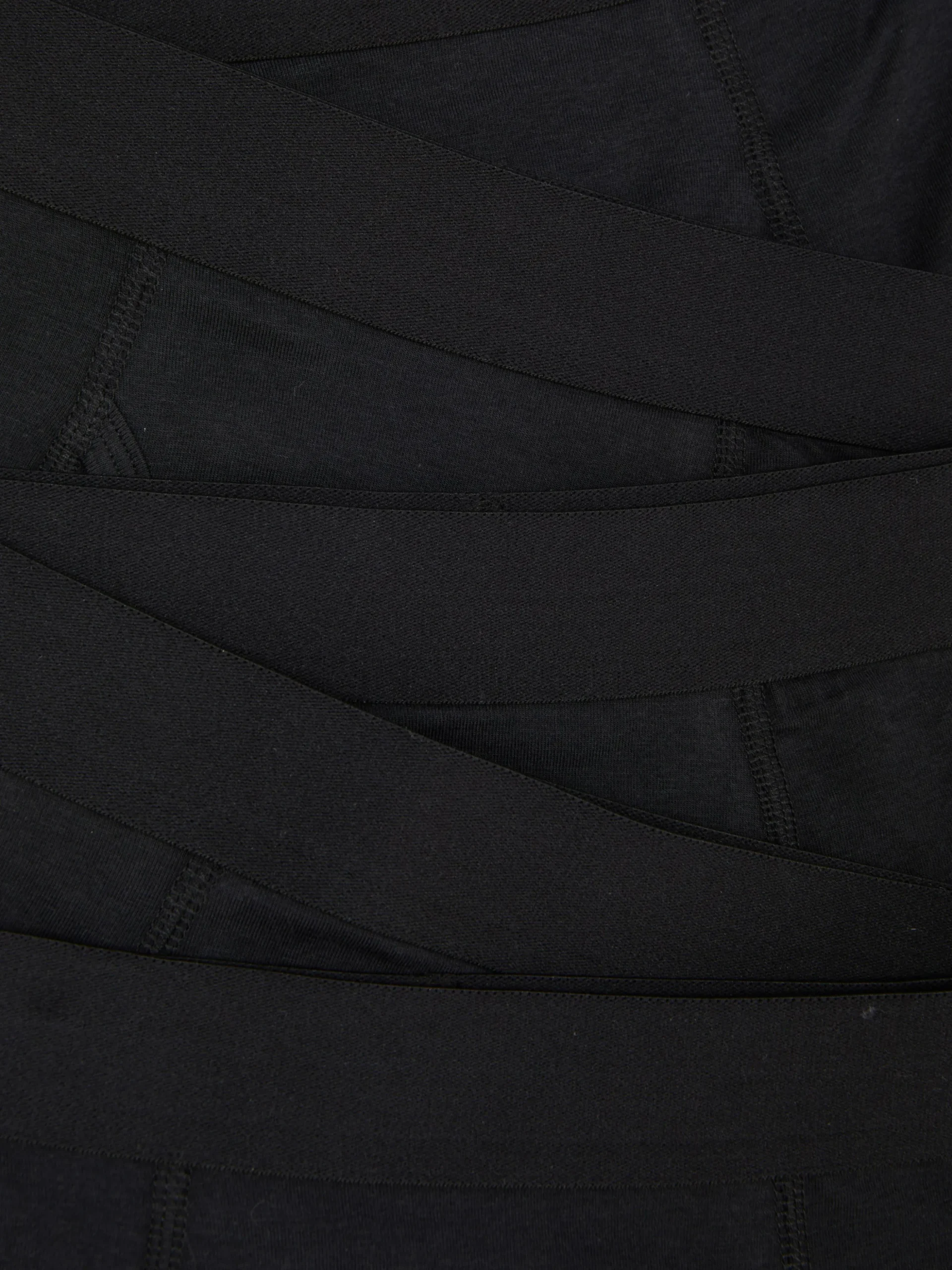 lot_de__boxers_en_modal_m_1.webp Lot De 5 Boxers En Modal Mélangé