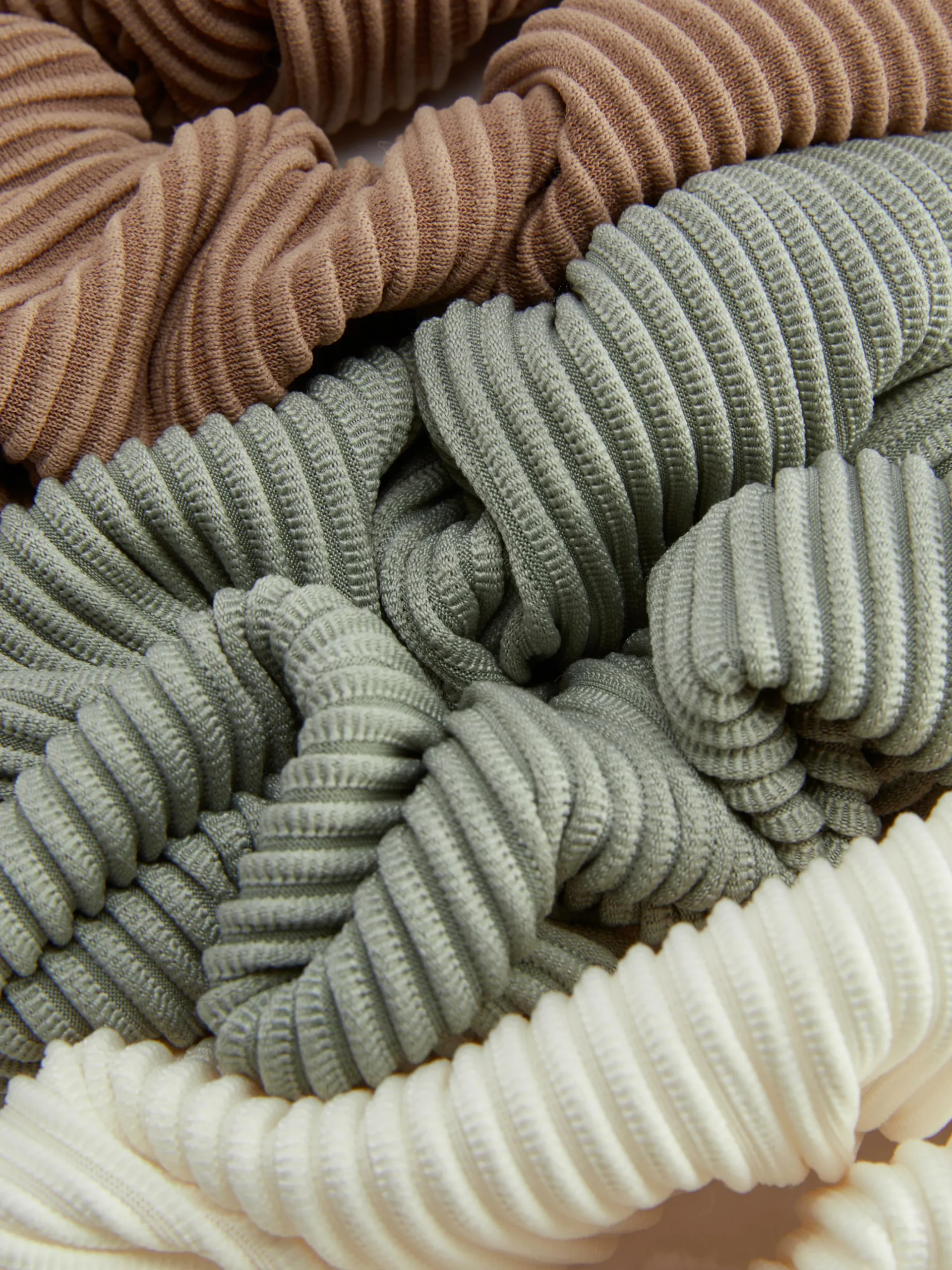 lot_de__chouchous_ctels_1-1.webp Lot De 3 Chouchous Côtelés