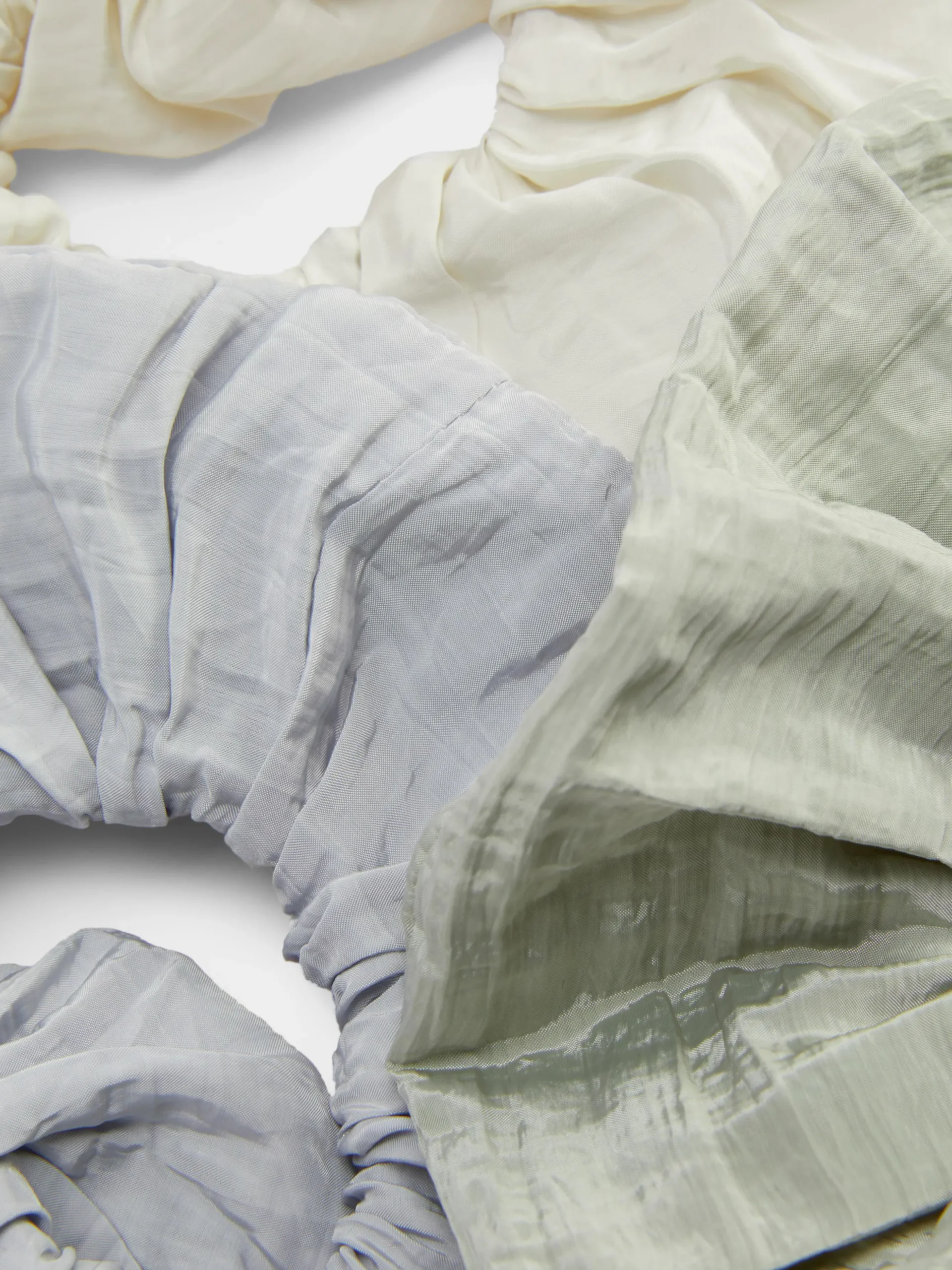 lot_de__chouchous_texturs_1.webp Lot De 3 Chouchous Texturés