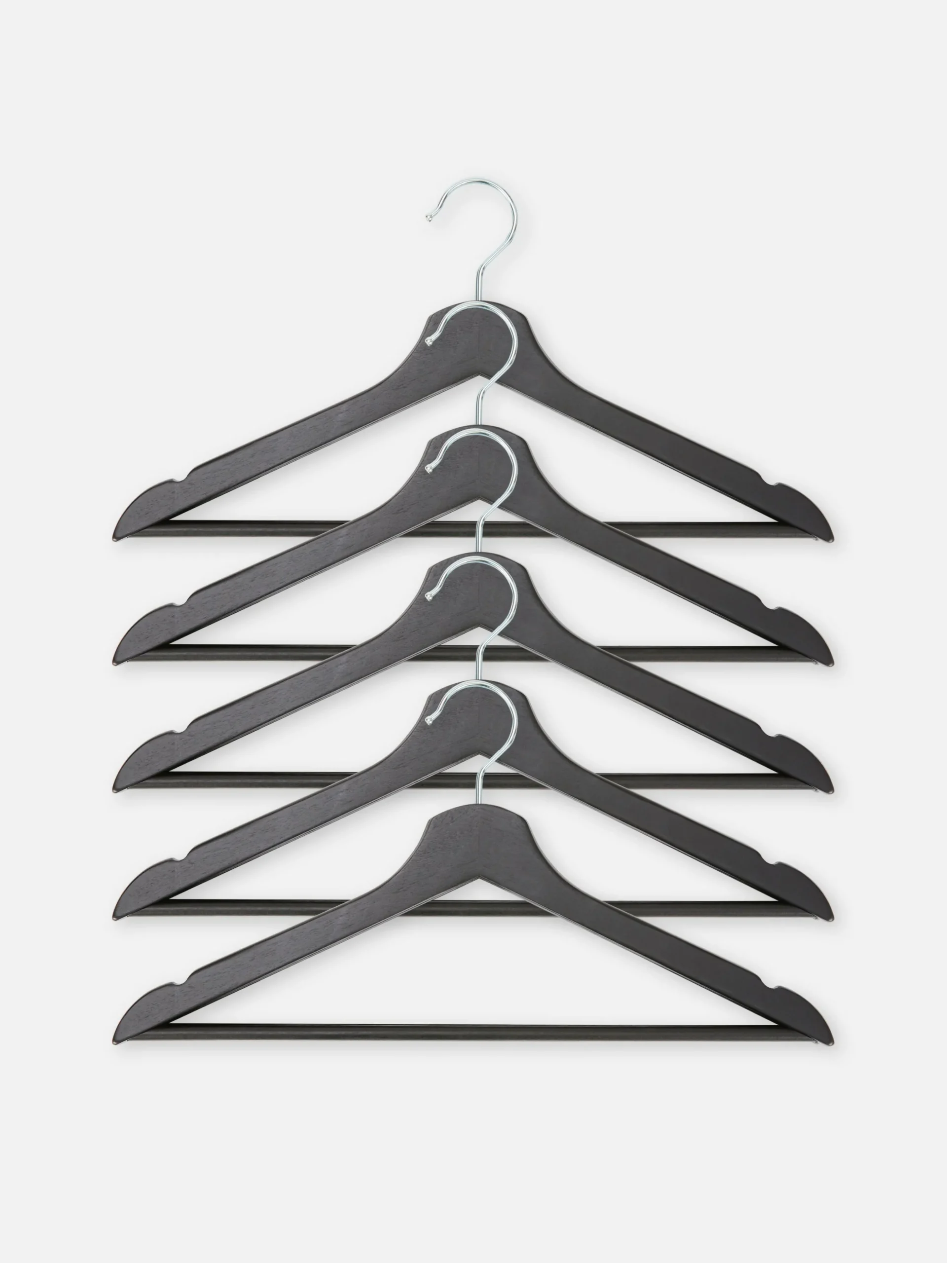 lot_de__cintres_en_bois_0.webp Lot De 5 Cintres En Bois