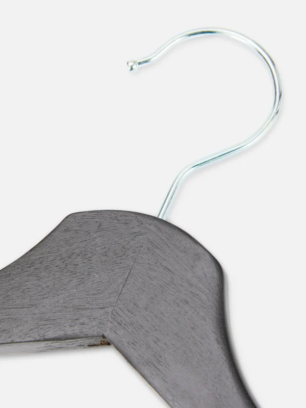 Lot De 5 Cintres En Bois