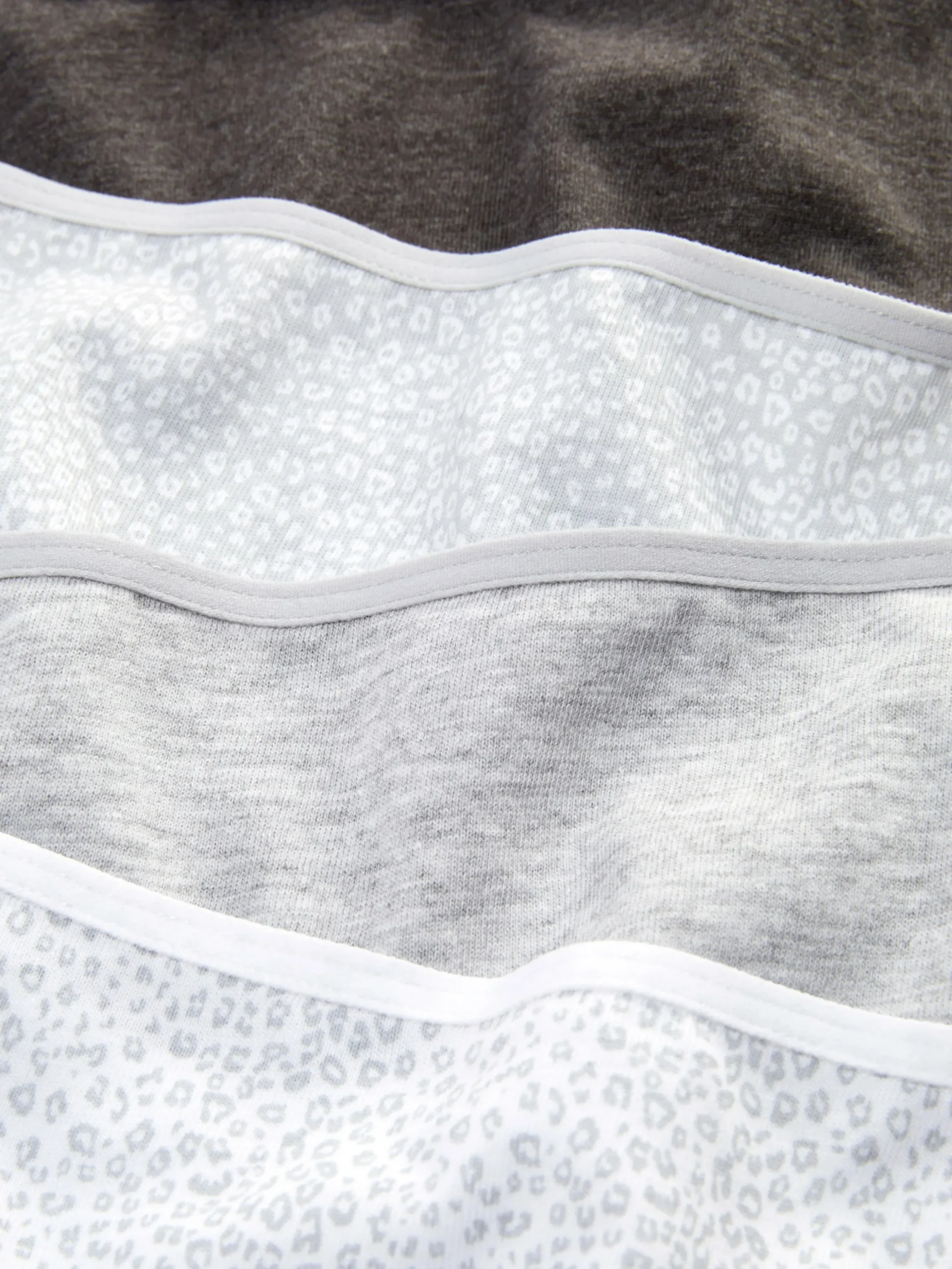 lot_de__culottes_pour_tou_1-2.webp Lot De 4 Culottes Pour Tous Les Jours