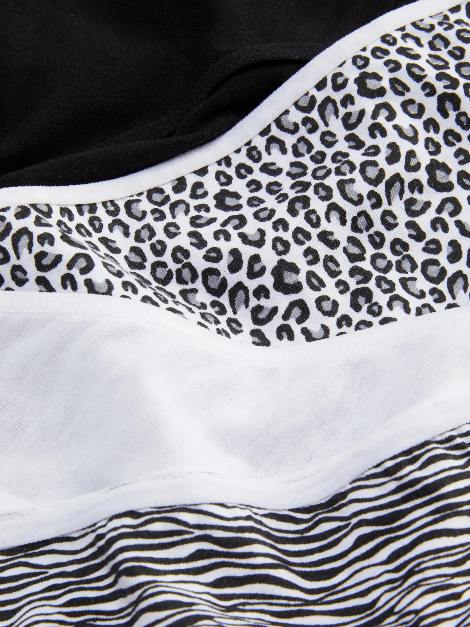 lot_de__culottes_pour_tou_1.webp Lot De 4 Culottes Pour Tous Les Jours