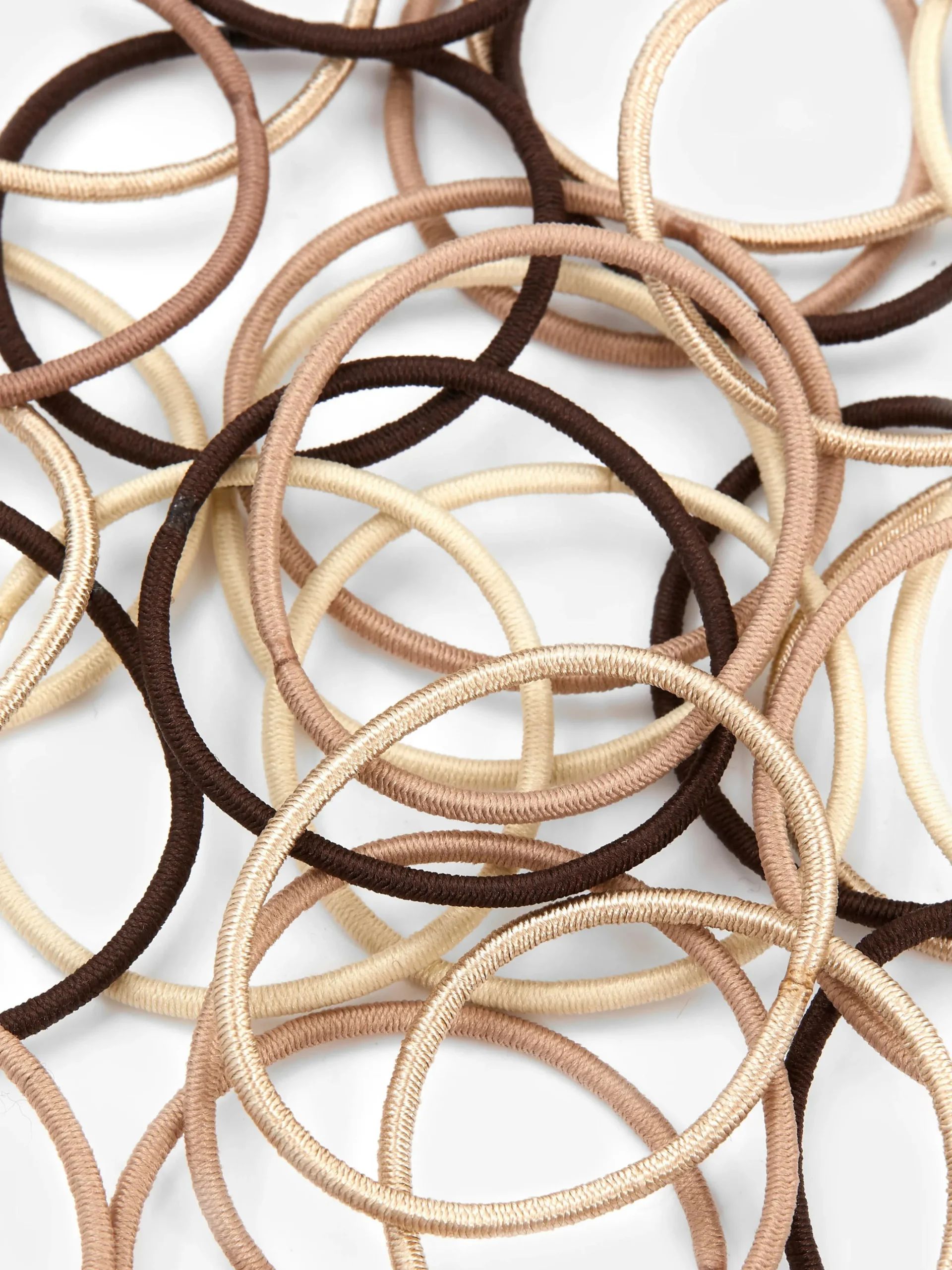 lot_de__lastiques_fins__c_1.webp Lot De 60 élastiques Fins à Cheveux