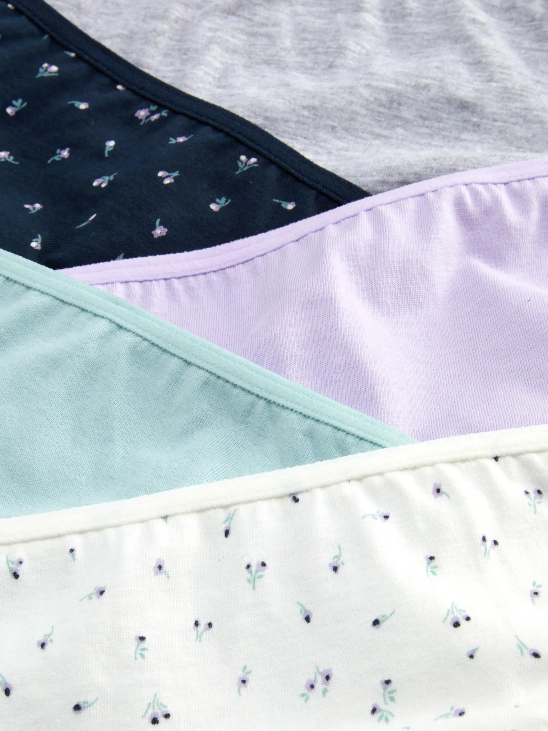 lot_de__mini_culottes_de__1.webp Lot De 5 Mini Culottes De Style Varié