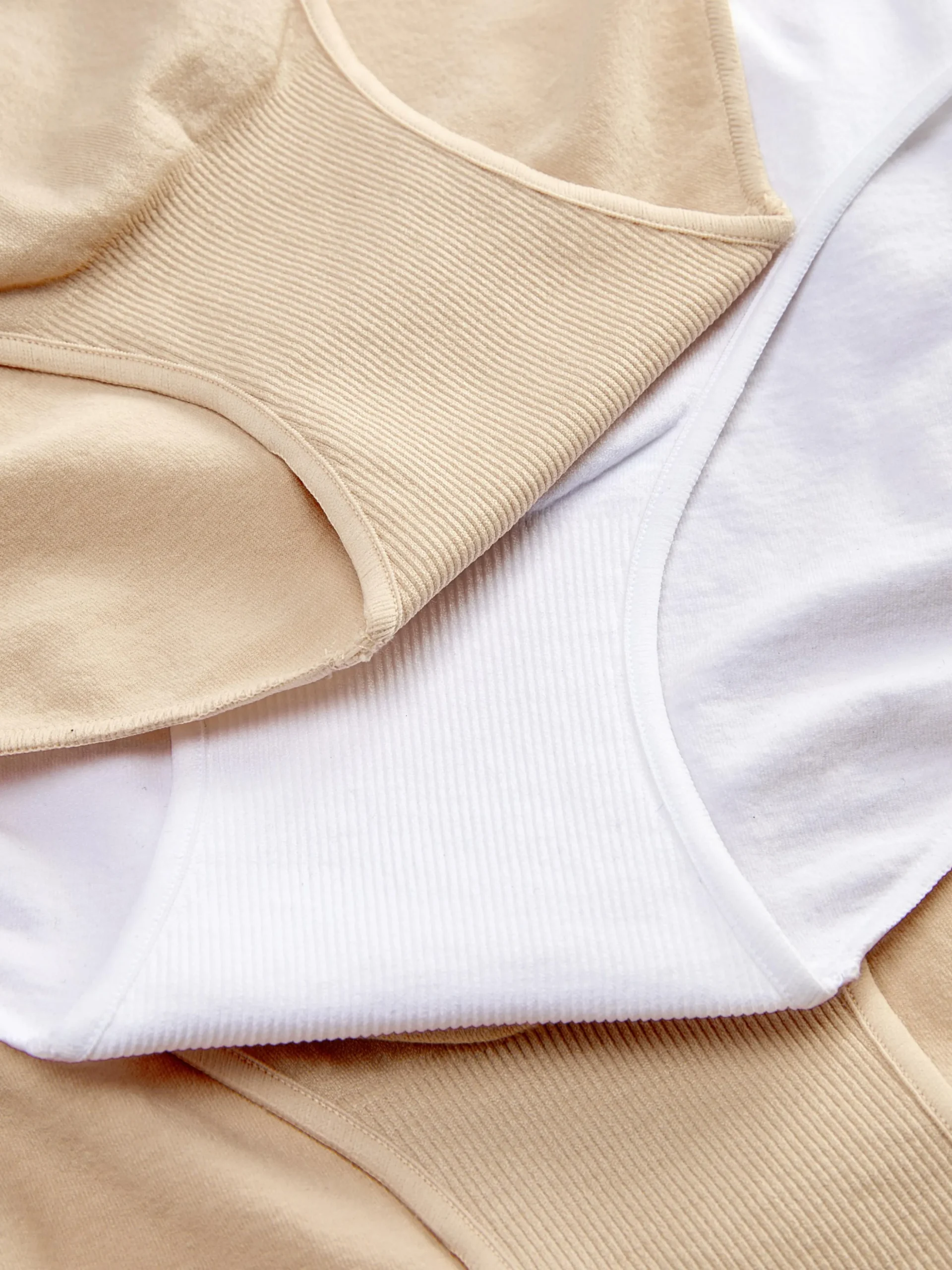 lot_de__mini_culottes_san_1-3.webp Lot De 3 Mini Culottes Sans Couture