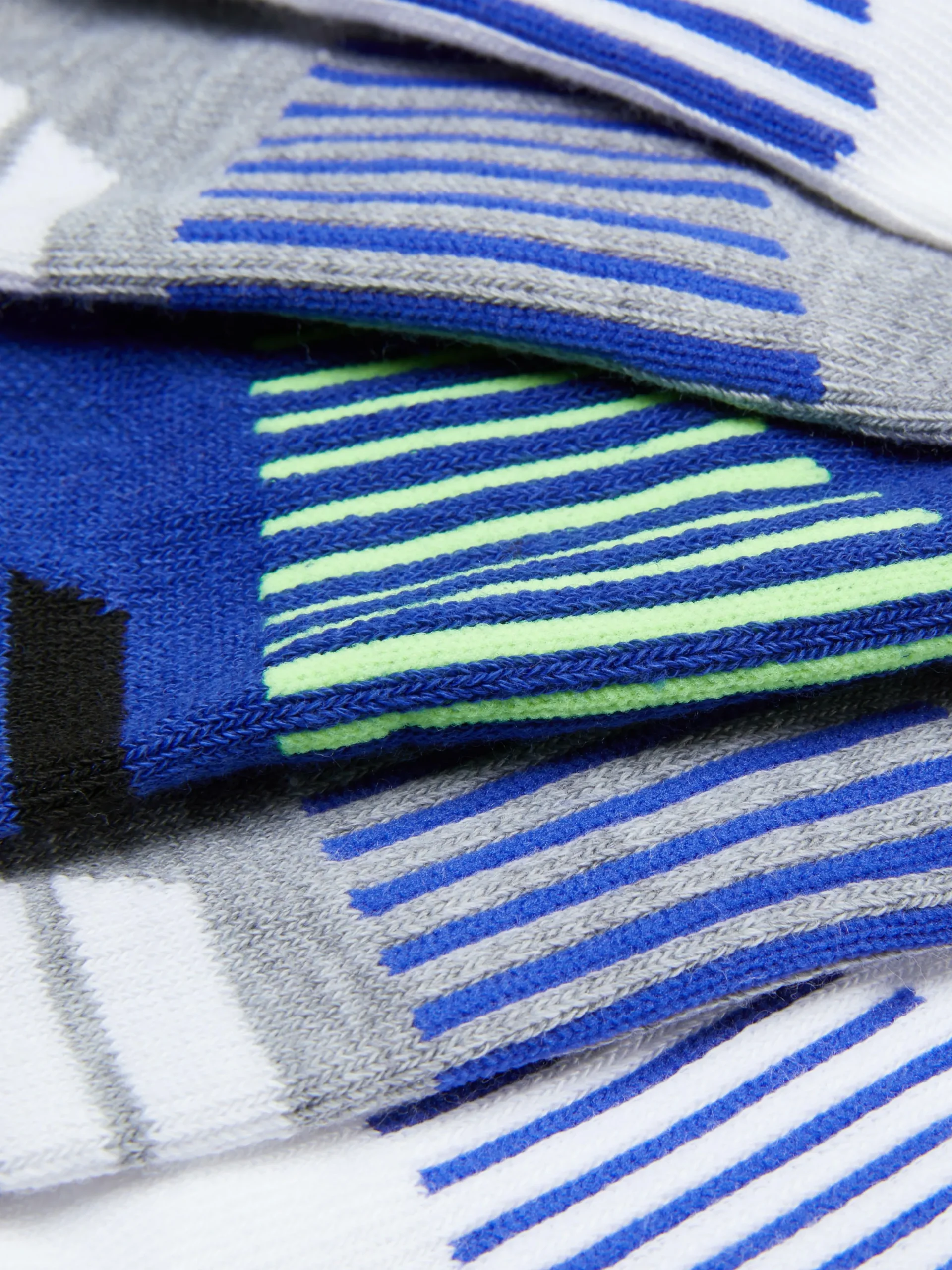 lot_de__paires_de_chausse_1-146.webp Lot De 5 Paires De Chaussettes De Sport à Rayures