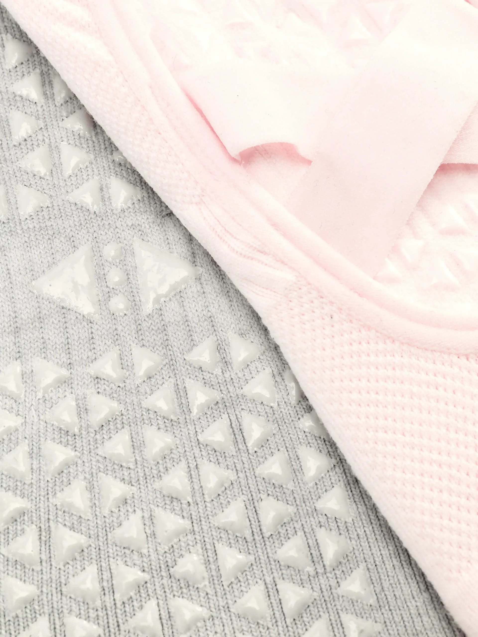 lot_de__paires_de_chausse_1-45.webp Lot De 2 Paires De Chaussettes De Yoga