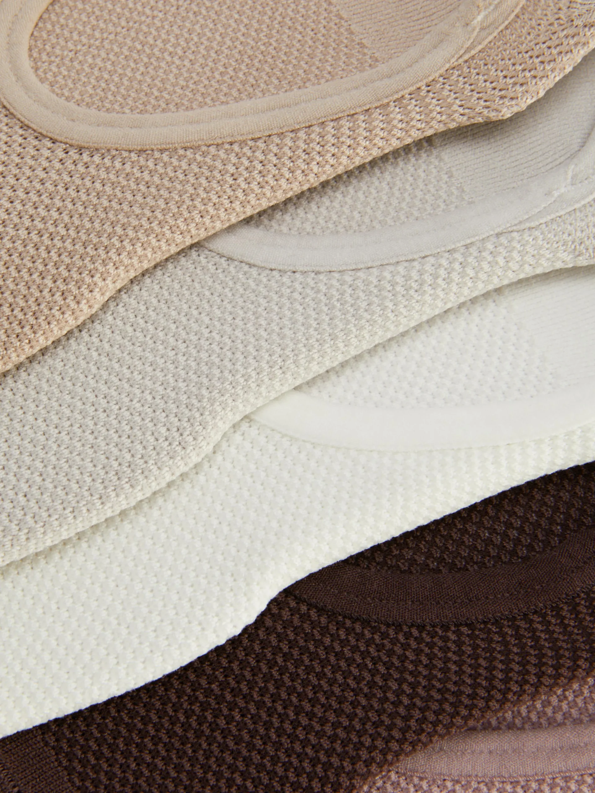 lot_de__paires_de_chausse_1-94.webp Lot De 5 Paires De Chaussettes Ton Sur Ton Texturées