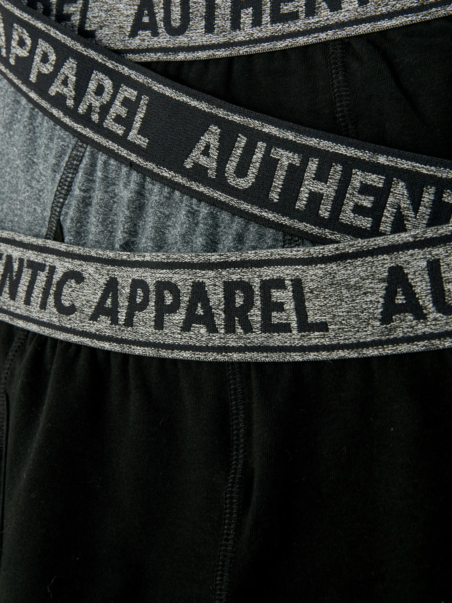 lot_de__shortys_chins_1.webp Lot De 3 Shortys Chinés