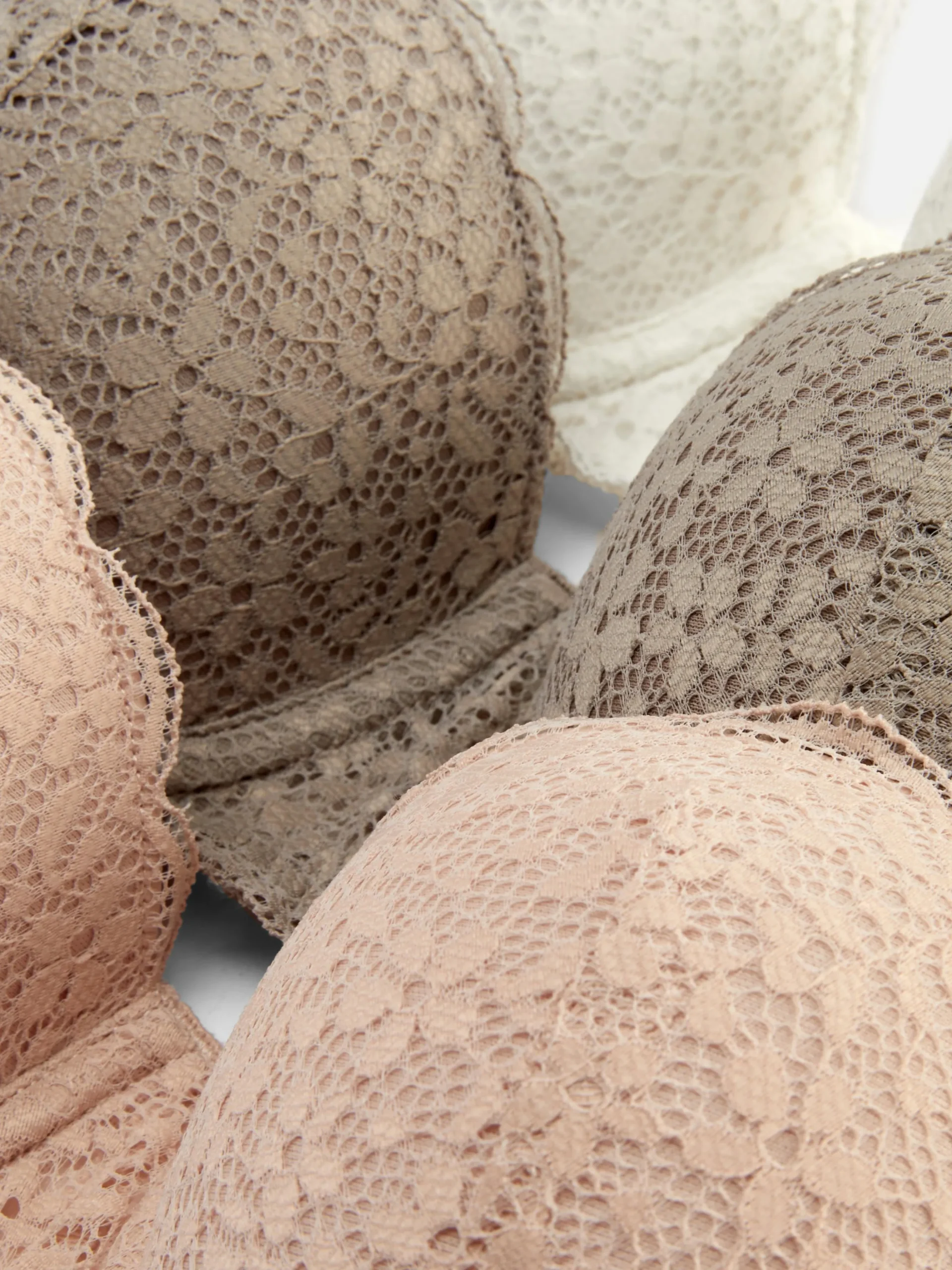 lot_de__soutiensgorge_bal_1.webp Lot De 3 Soutiens-gorge Balconnets En Dentelle