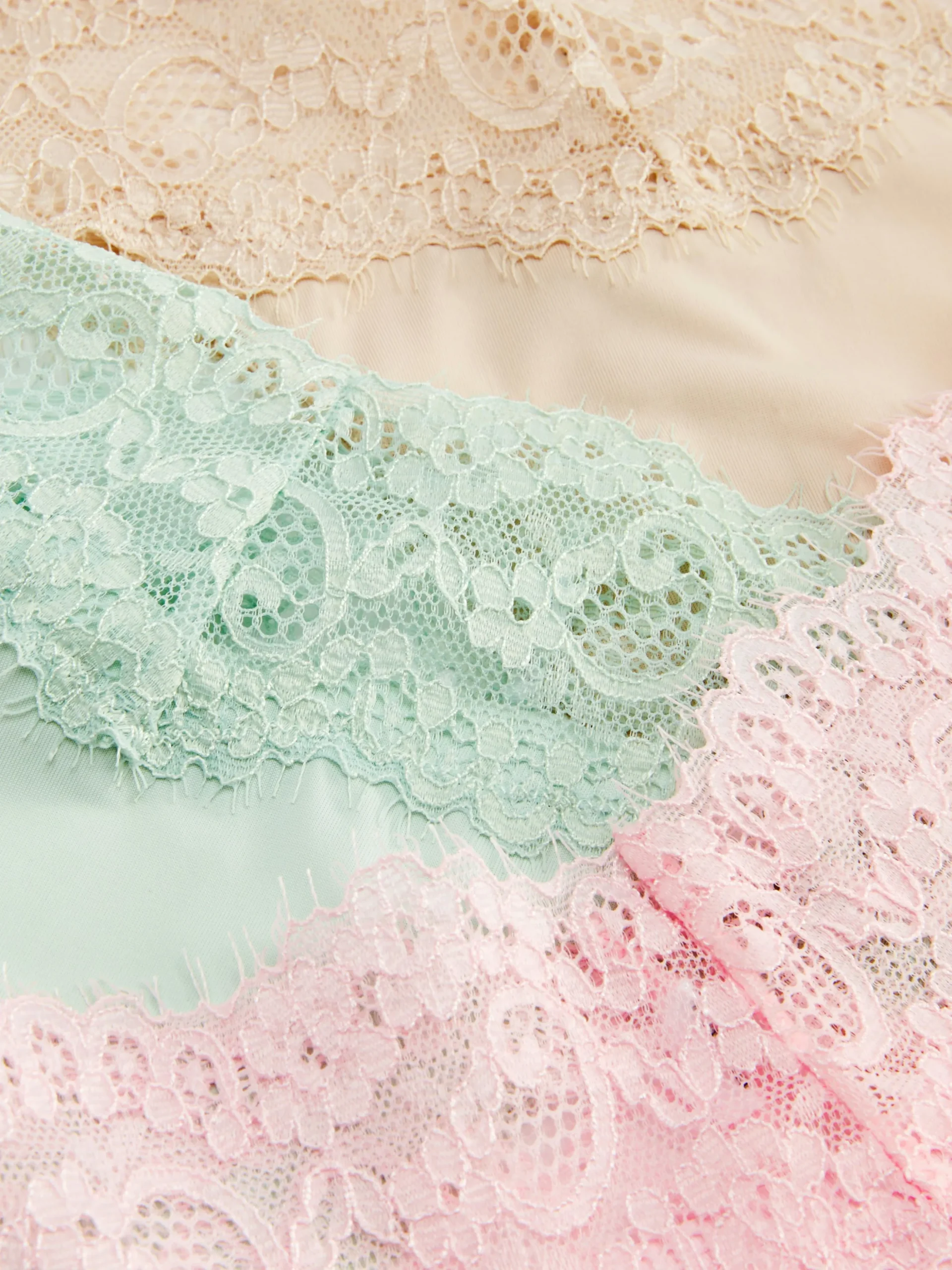 lot_de__strings_bandeau_e_1-5.webp Lot De 3 Strings Bandeau En Dentelle