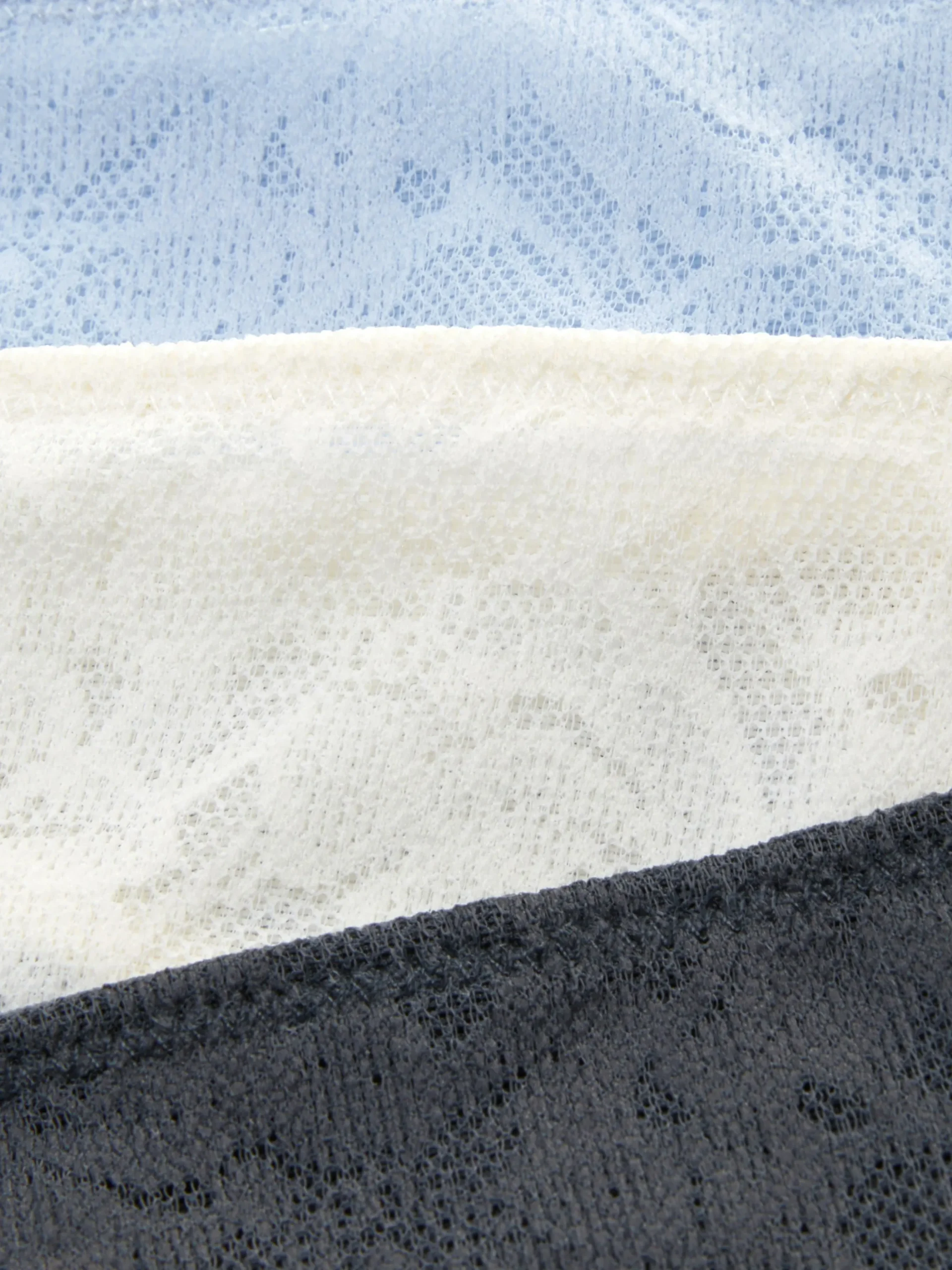 lot_de__strings_en_dentel_1-3.webp Lot De 3 Strings En Dentelle