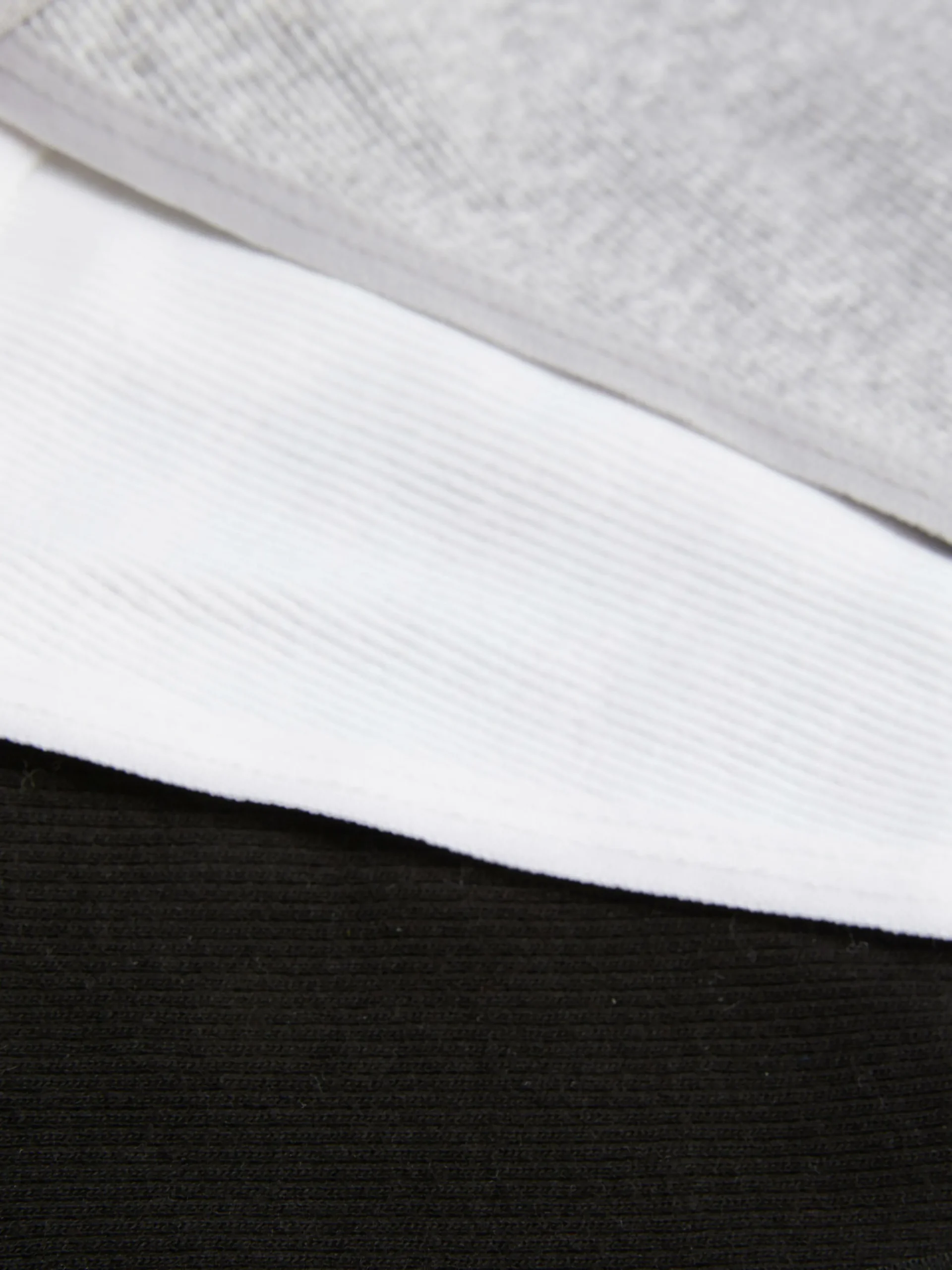 lot_de__strings_essential_1.webp Lot De 3 Strings Essential