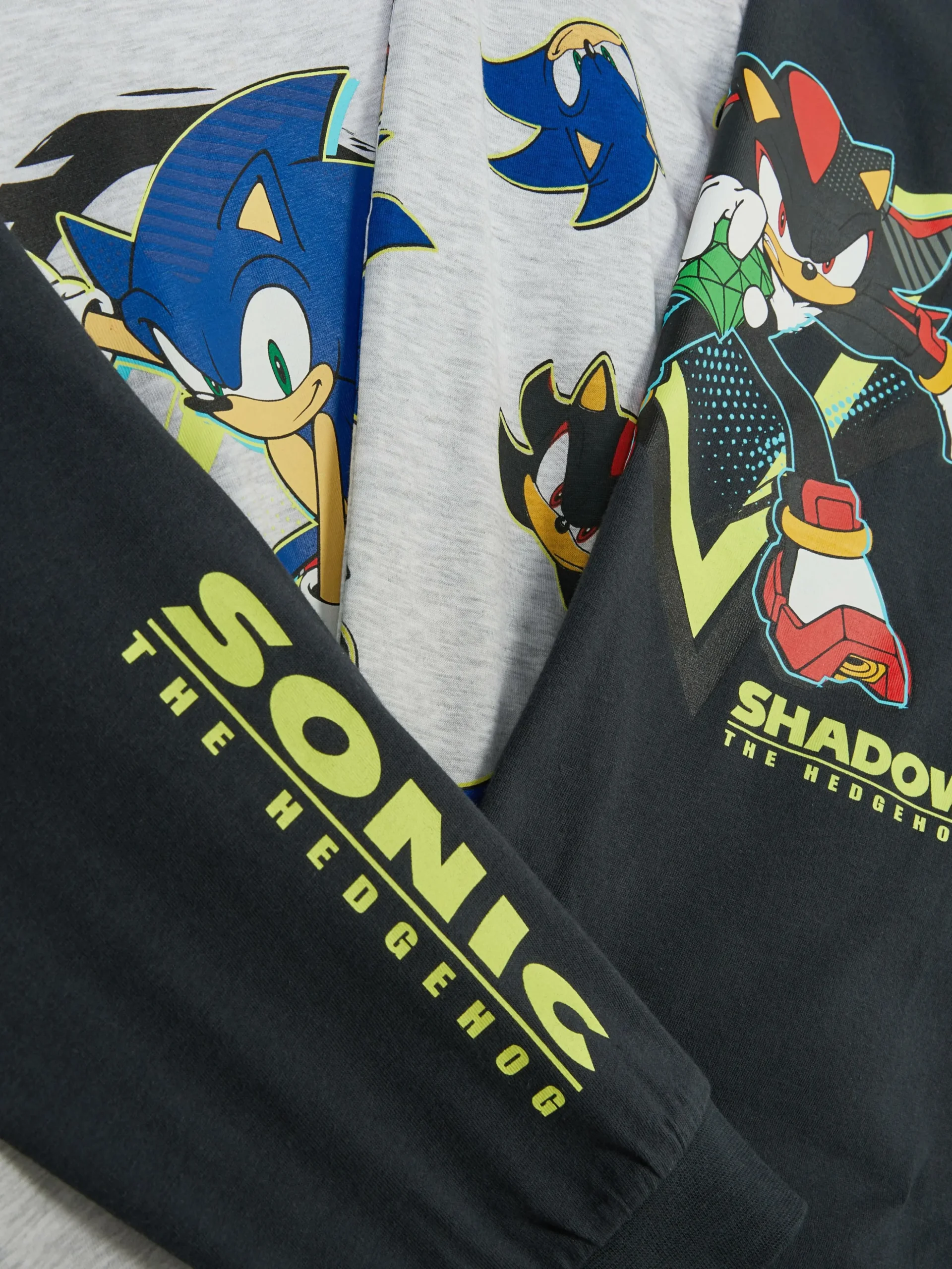 lot_de_pyjamas_sonic_le_h_2.webp Lot De 2 pyjamas Sonic Le Hérisson Et Shadow