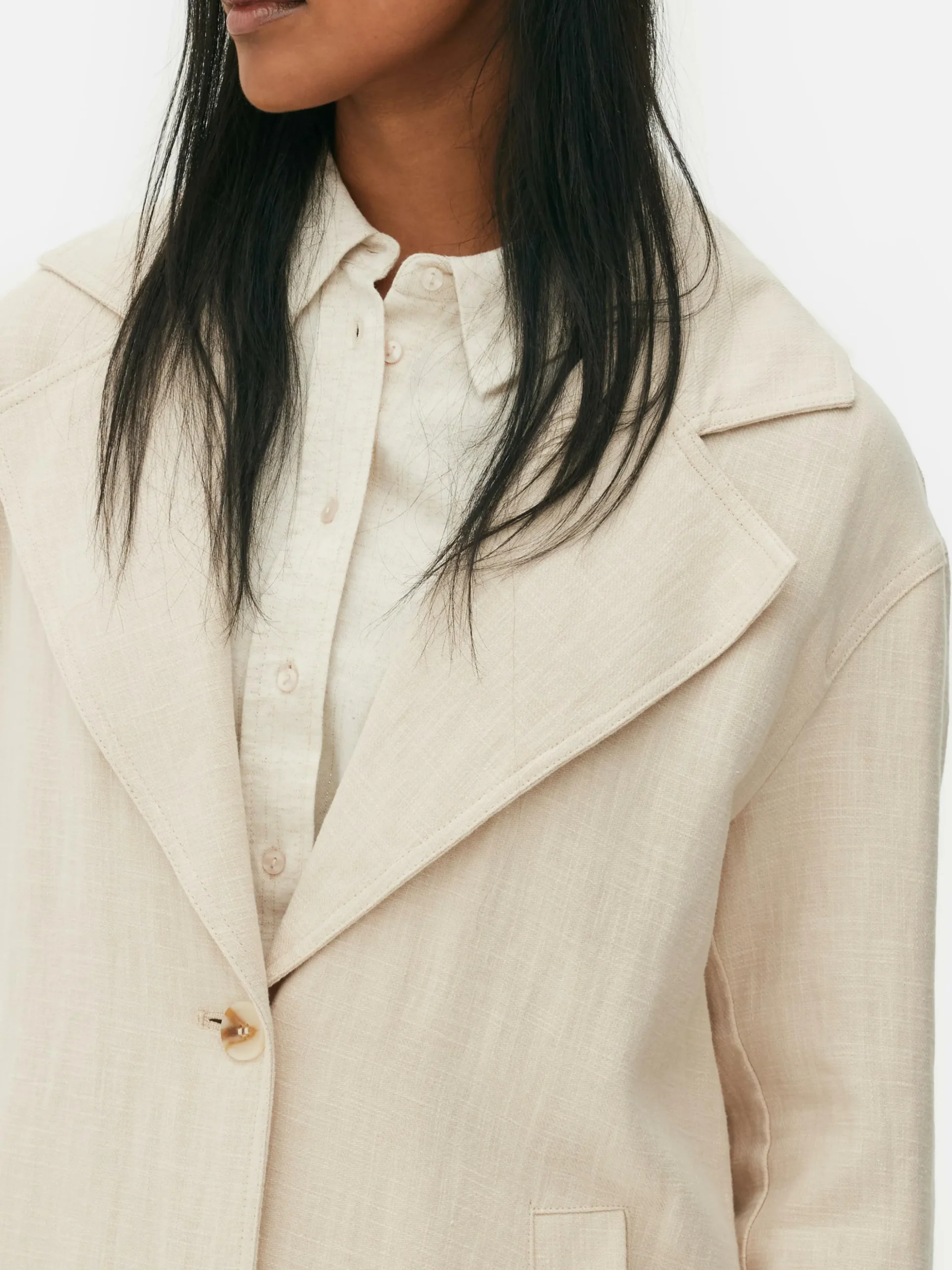 manteau__boutonnage_simpl_2-2.webp Manteau à Boutonnage Simple