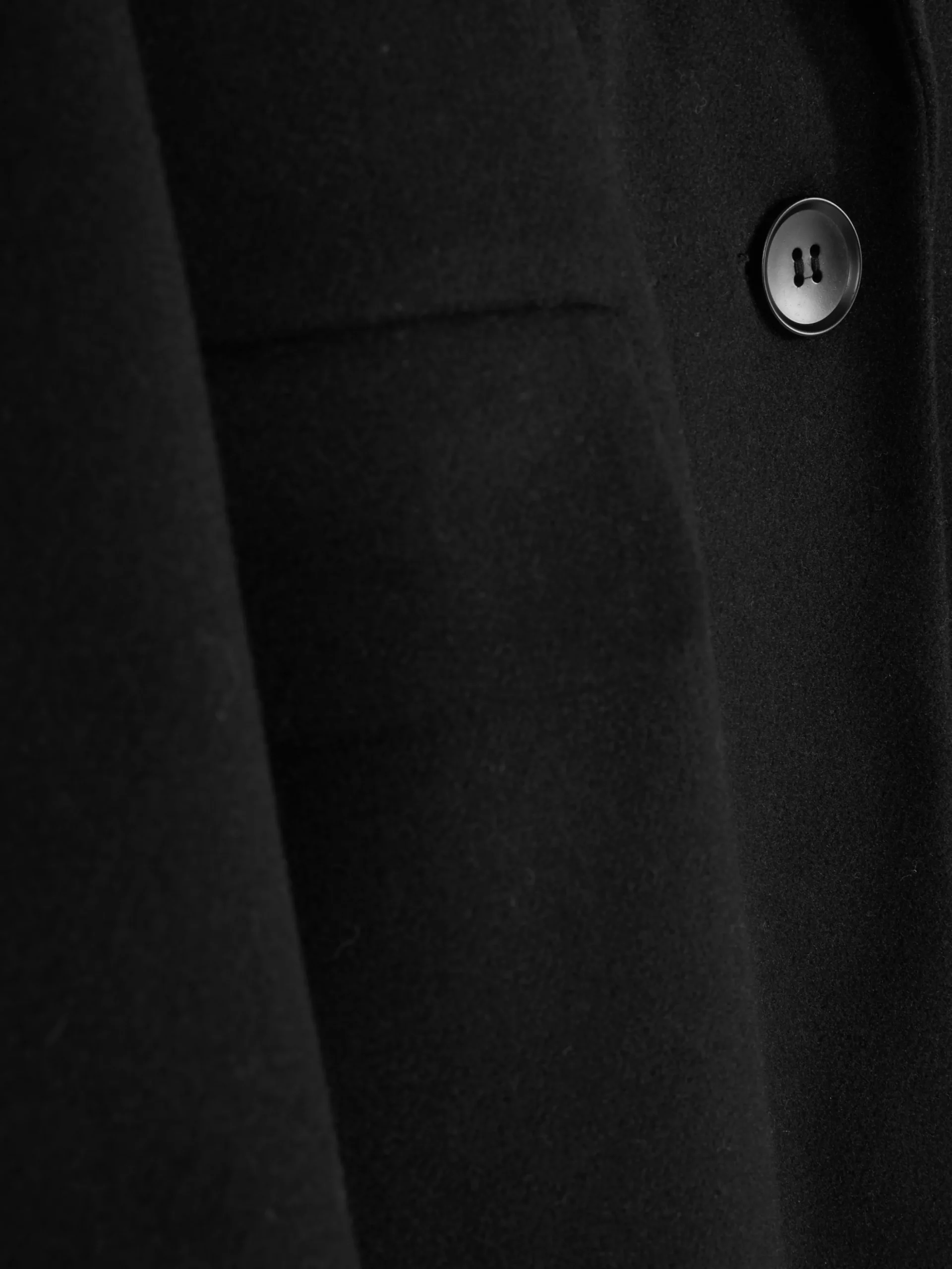 manteau__boutonnage_simpl_5-1.webp Manteau à Boutonnage Simple Classique