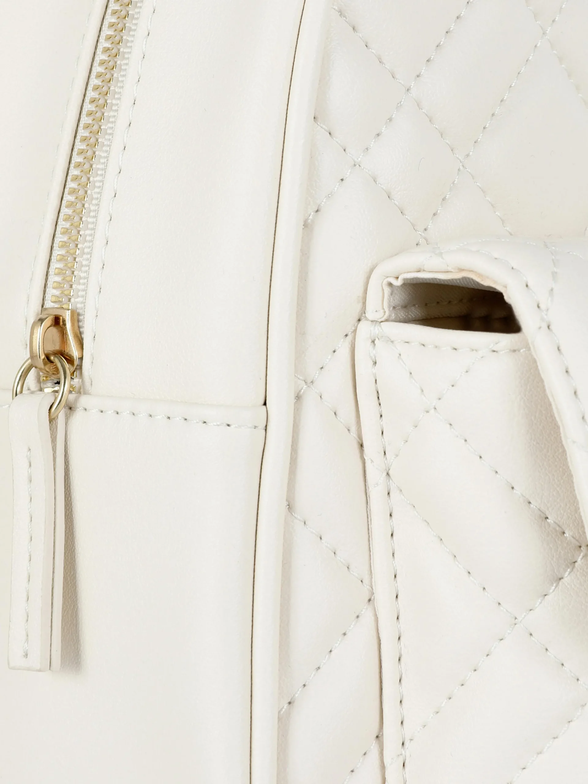 mini_sac__dos_matelass_3-1.webp Mini Sac à Dos Matelassé