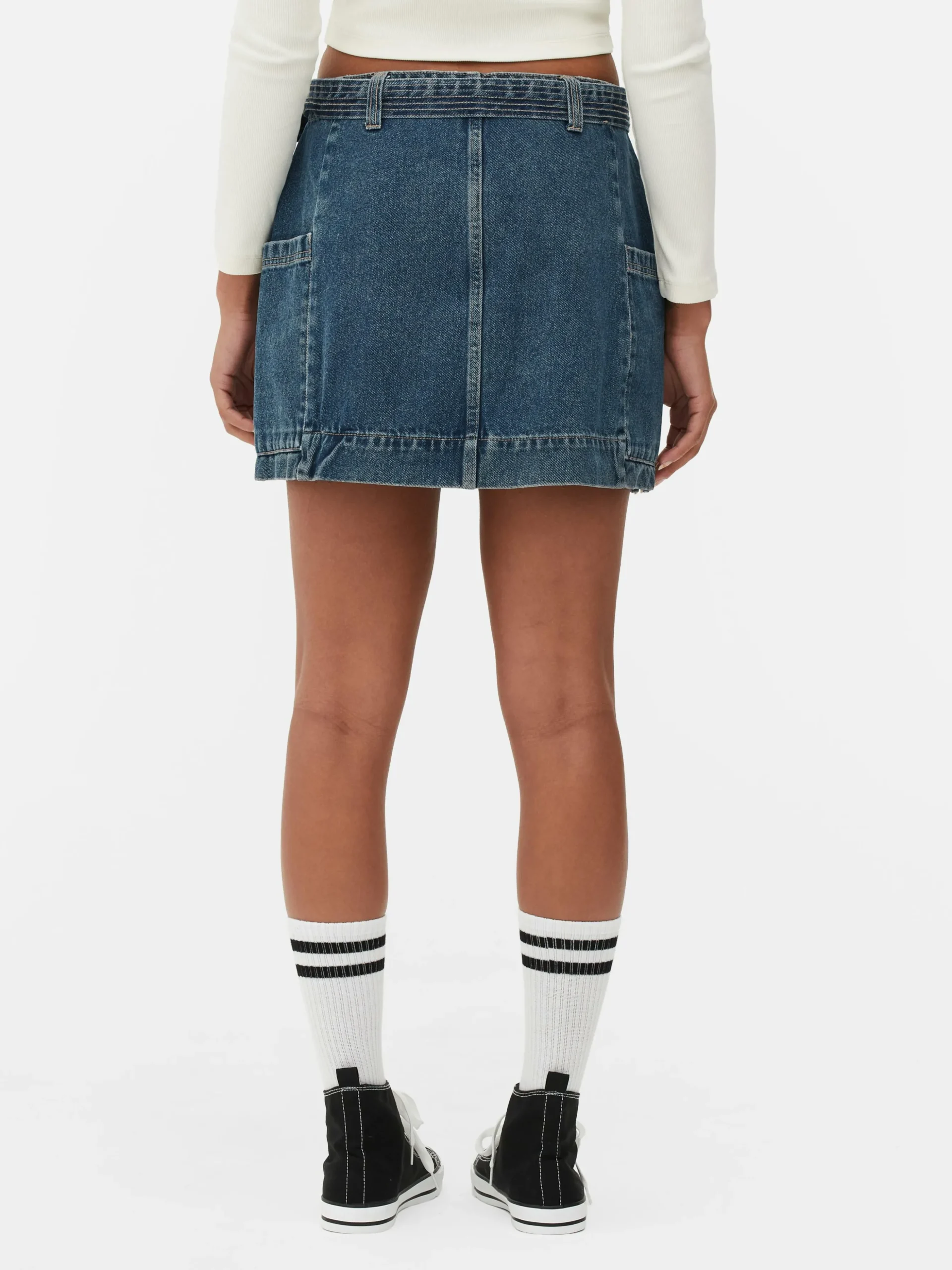 minijupe_drape_en_denim_3.webp Mini-jupe Drapée En Denim