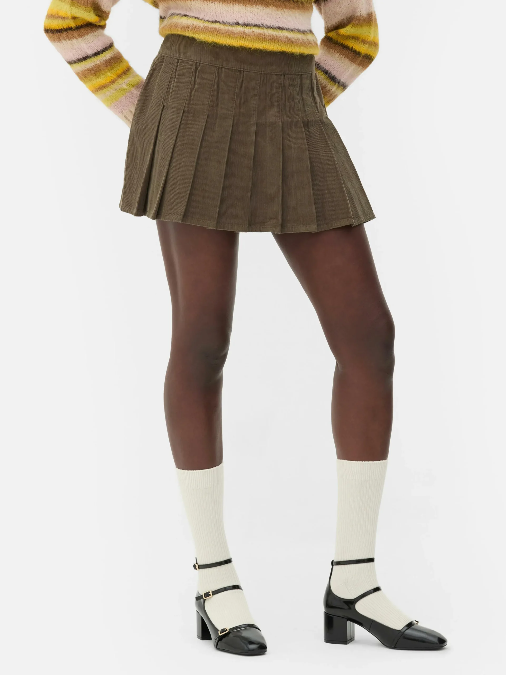 minijupe_en_velours_ctel__1.webp Mini-jupe En Velours Côtelé Rita Ora