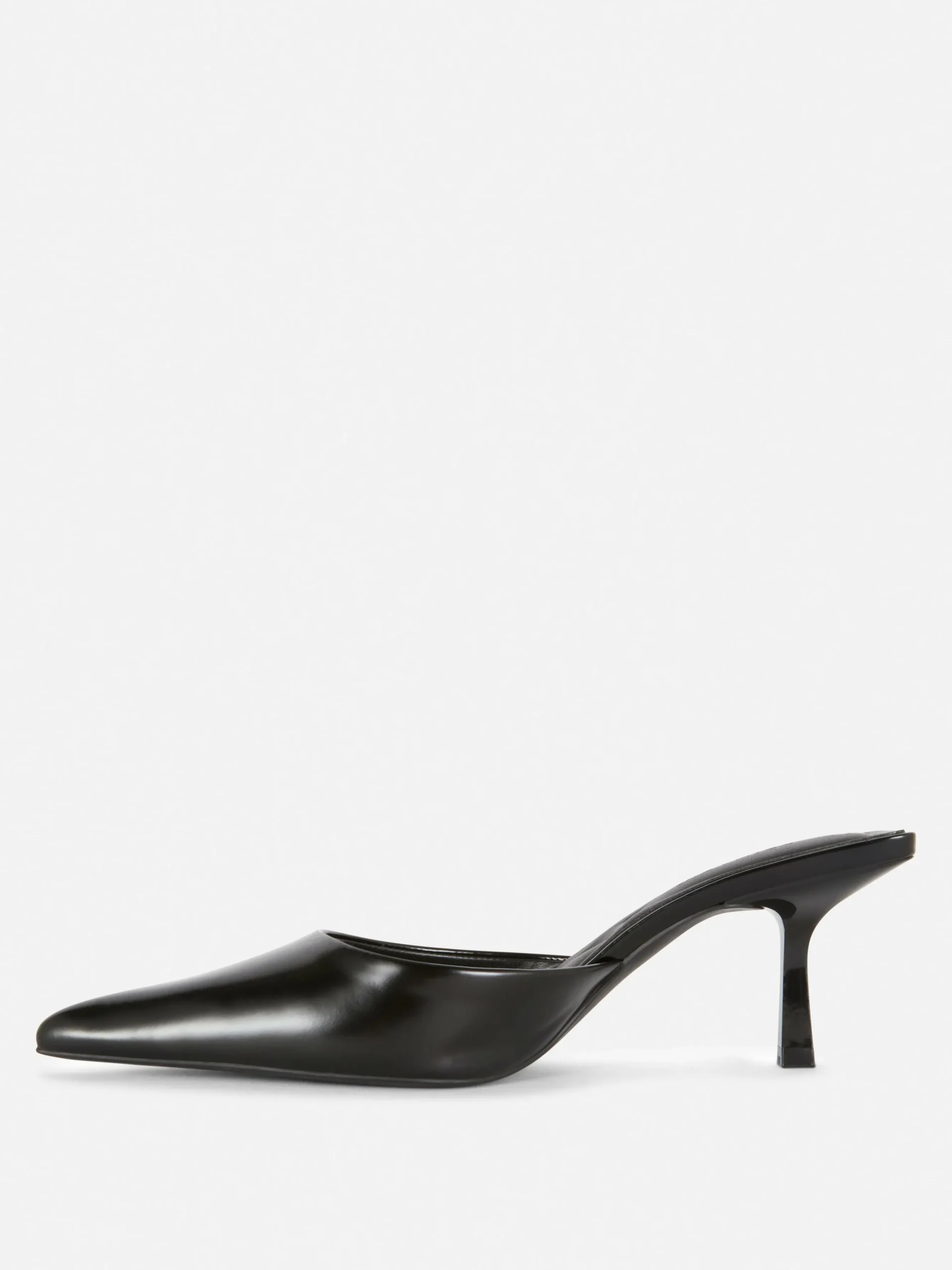 mules_pointues__petits_ta_3.webp Mules Pointues à Petits Talons