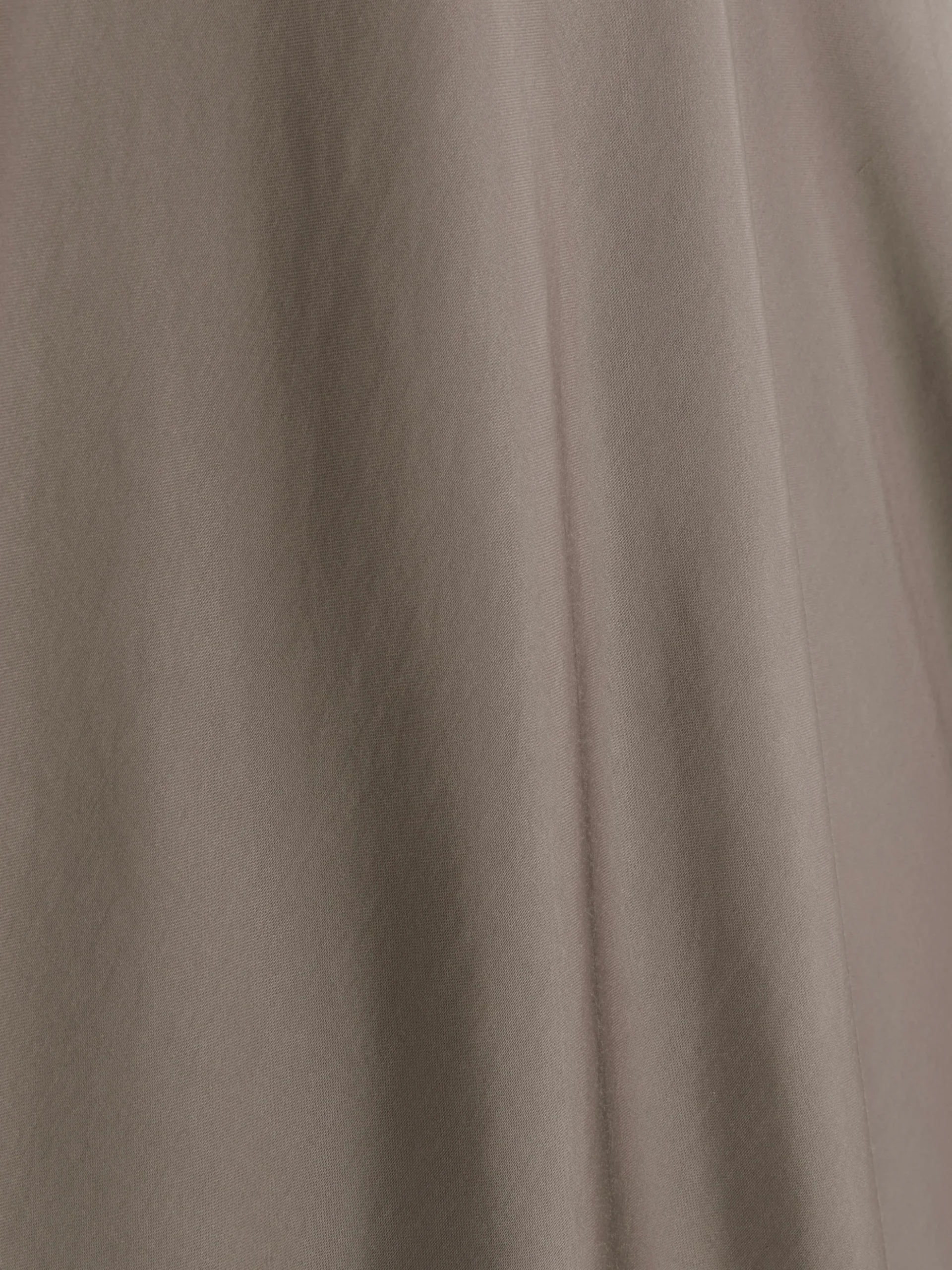 nuisette_en_satin__col_en_1.webp Nuisette En Satin à Col En V