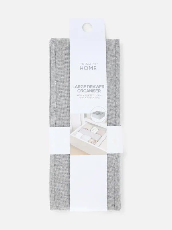 Option De Rangement De Taille Large Pour Vêtements