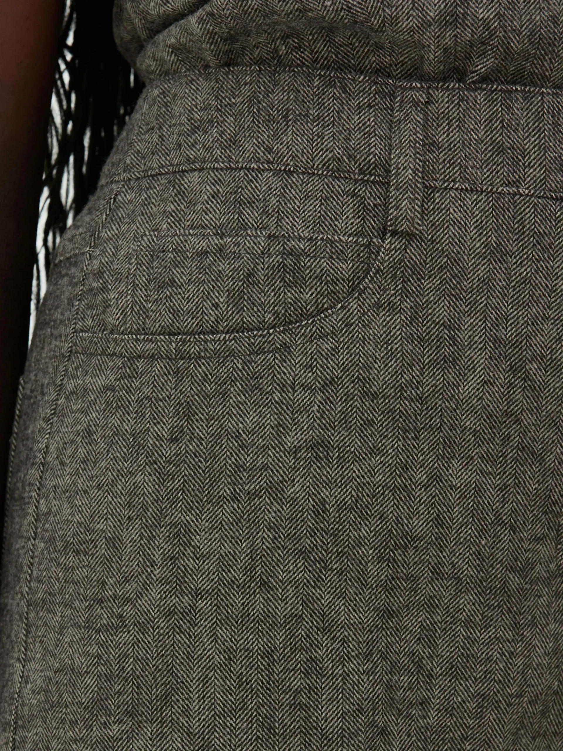 pantalon__chevrons_rita_o_2.webp Pantalon à Chevrons Rita Ora