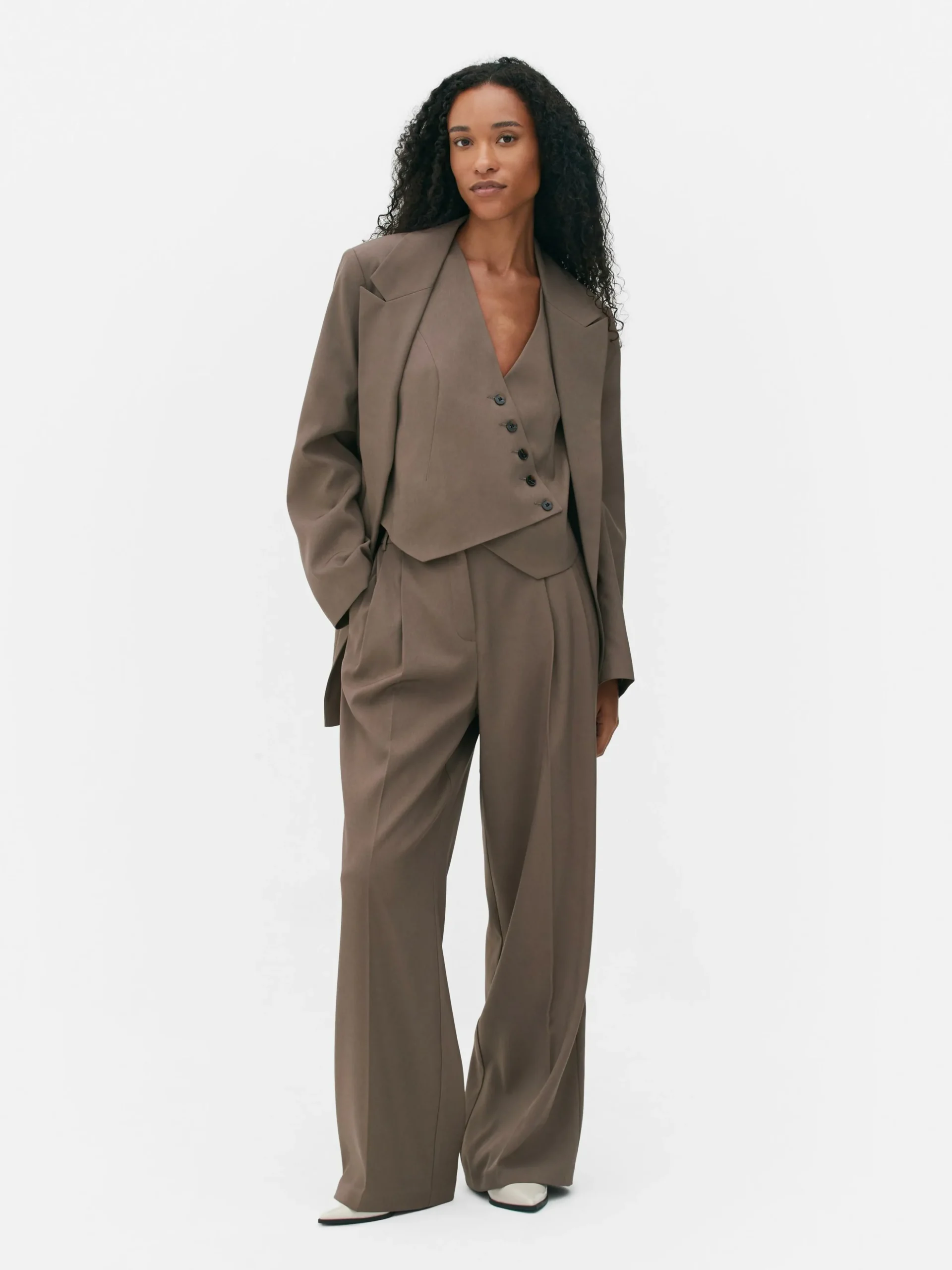 pantalon_ajust_pliss_sur__0.webp Pantalon Ajusté Plissé Sur Le Devant